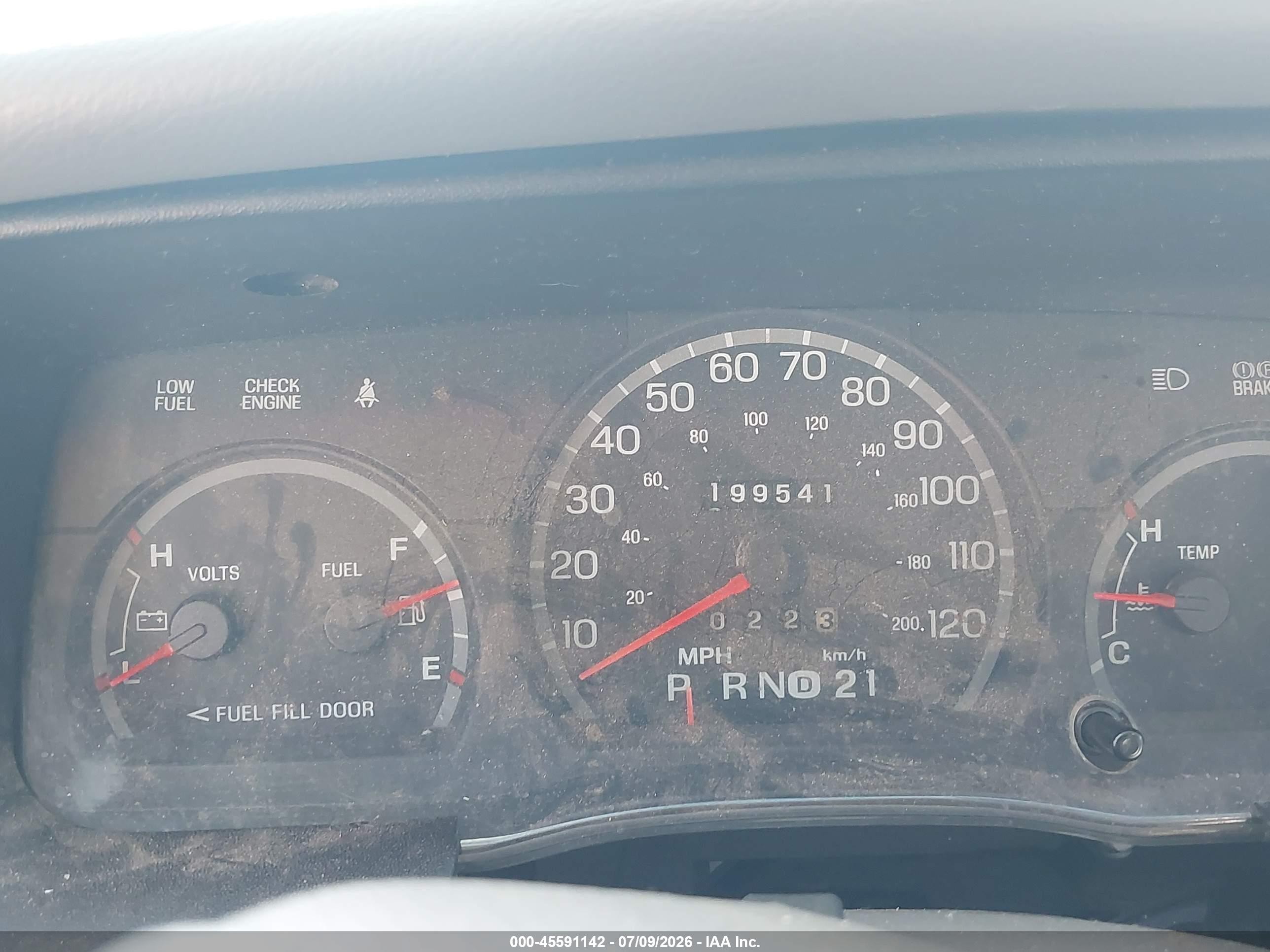 2005 Ford Crown Victoria Lx/lx Sport Серебряный vin: 2FAFP74W65X118176