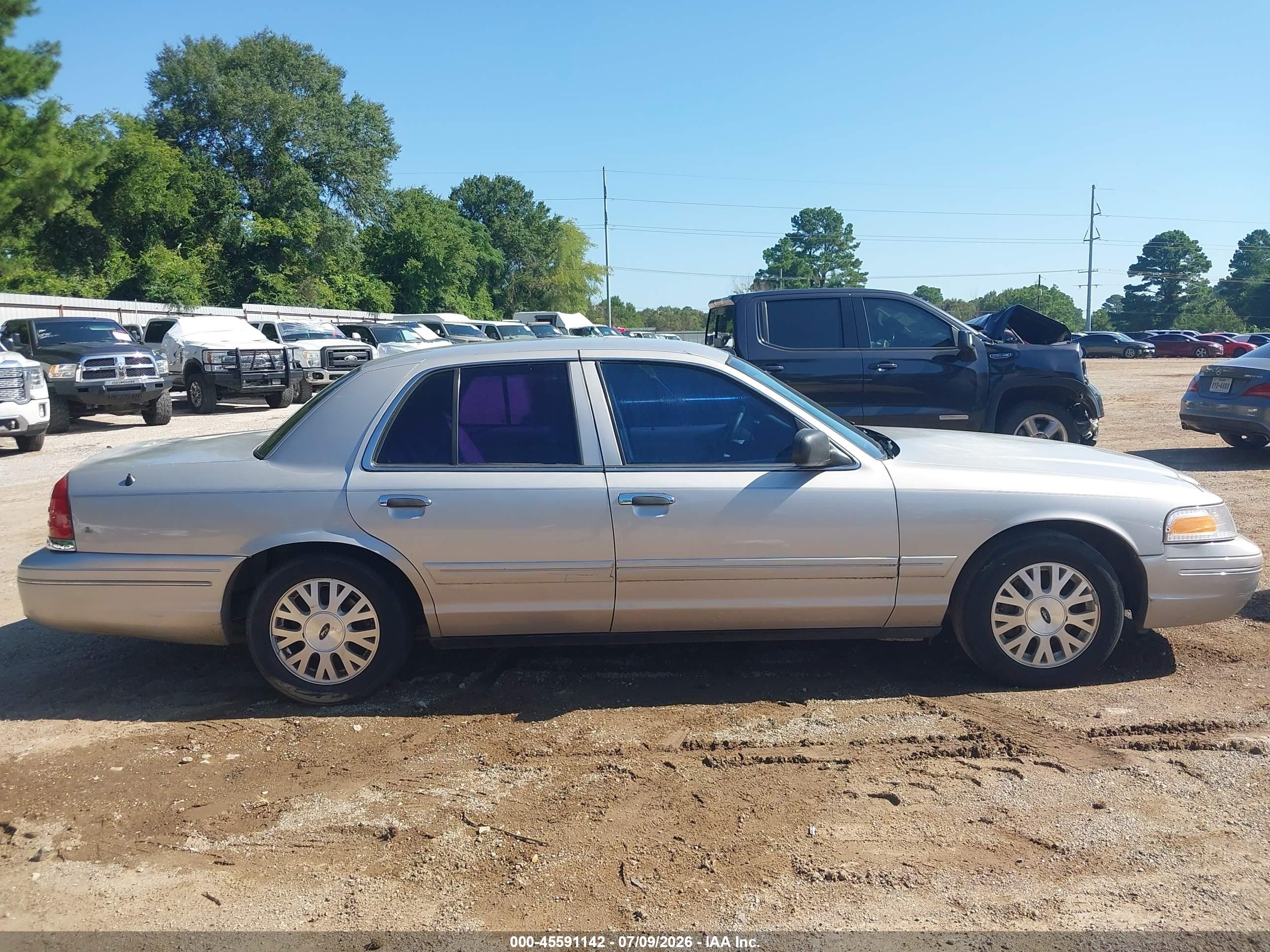 2005 Ford Crown Victoria Lx/lx Sport Серебряный vin: 2FAFP74W65X118176