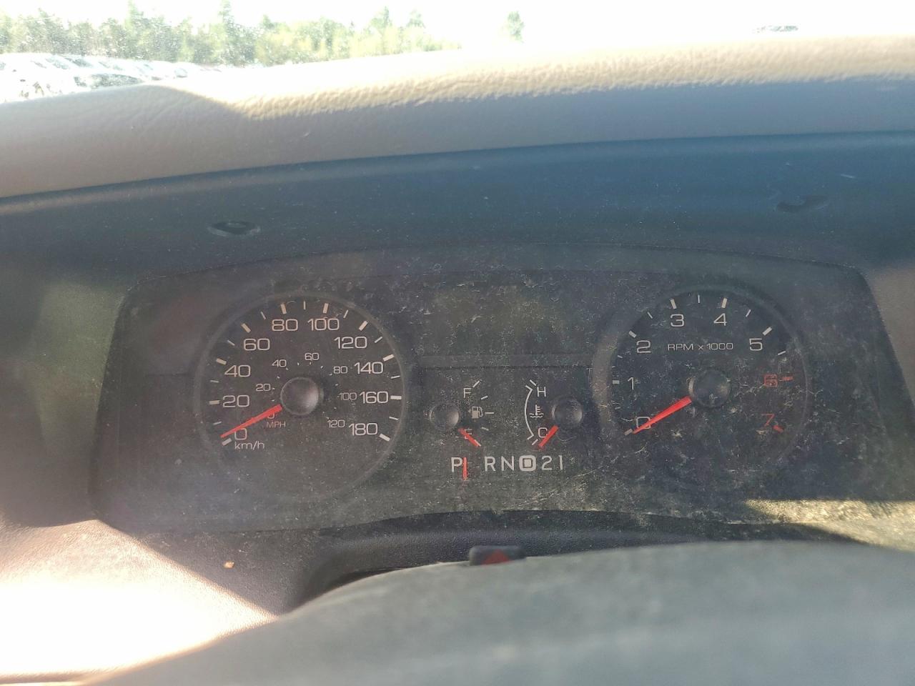 2006 Ford Crown Victoria Lx Red vin: 2FAFP74W66X163250