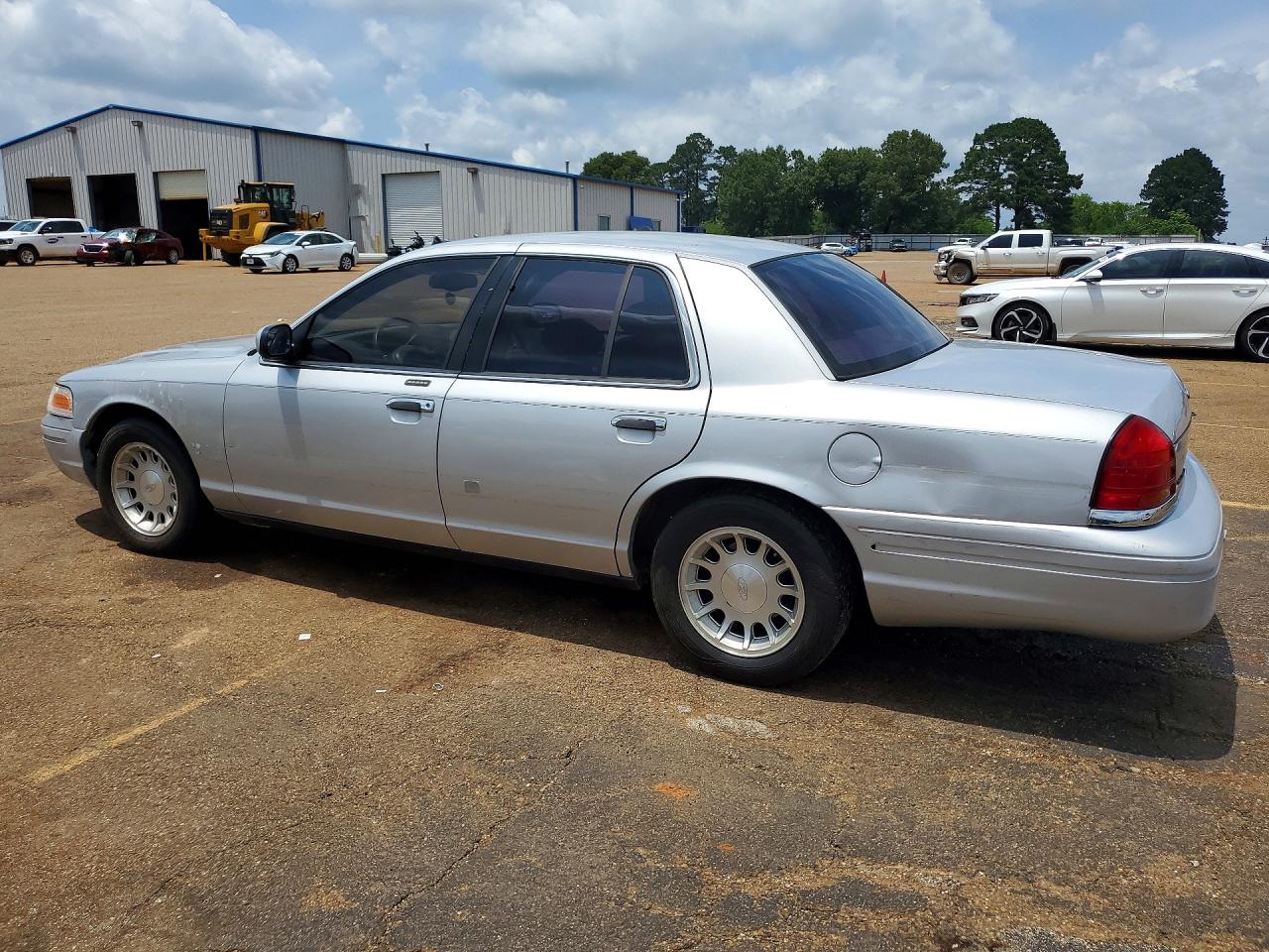 1999 Ford Crown Victoria Lx Silver vin: 2FAFP74W6XX231841