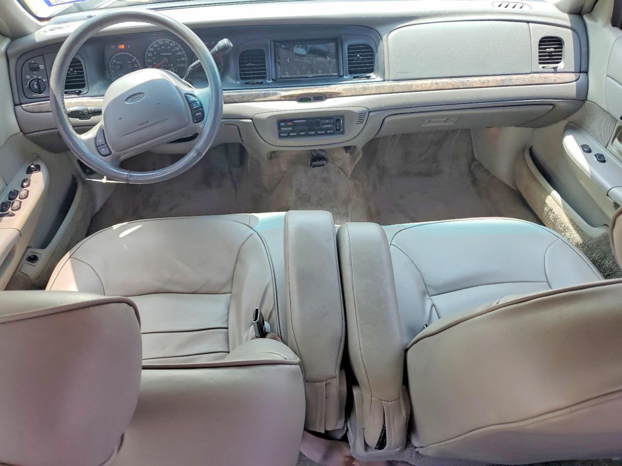 1999 Ford Crown Victoria Lx Silver vin: 2FAFP74W6XX231841