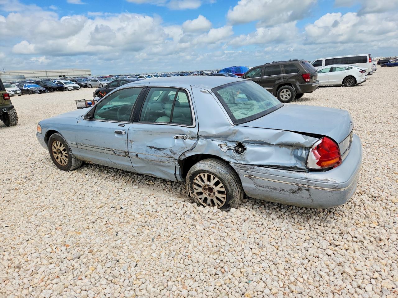 2003 Ford Crown Victoria Lx Blue vin: 2FAFP74W73X130625