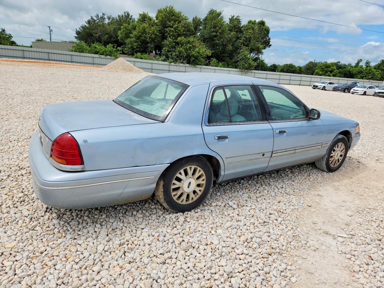 2003 Ford Crown Victoria Lx Blue vin: 2FAFP74W73X130625