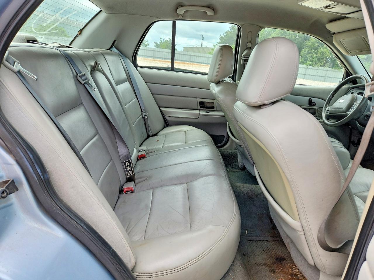 2003 Ford Crown Victoria Lx Blue vin: 2FAFP74W73X130625