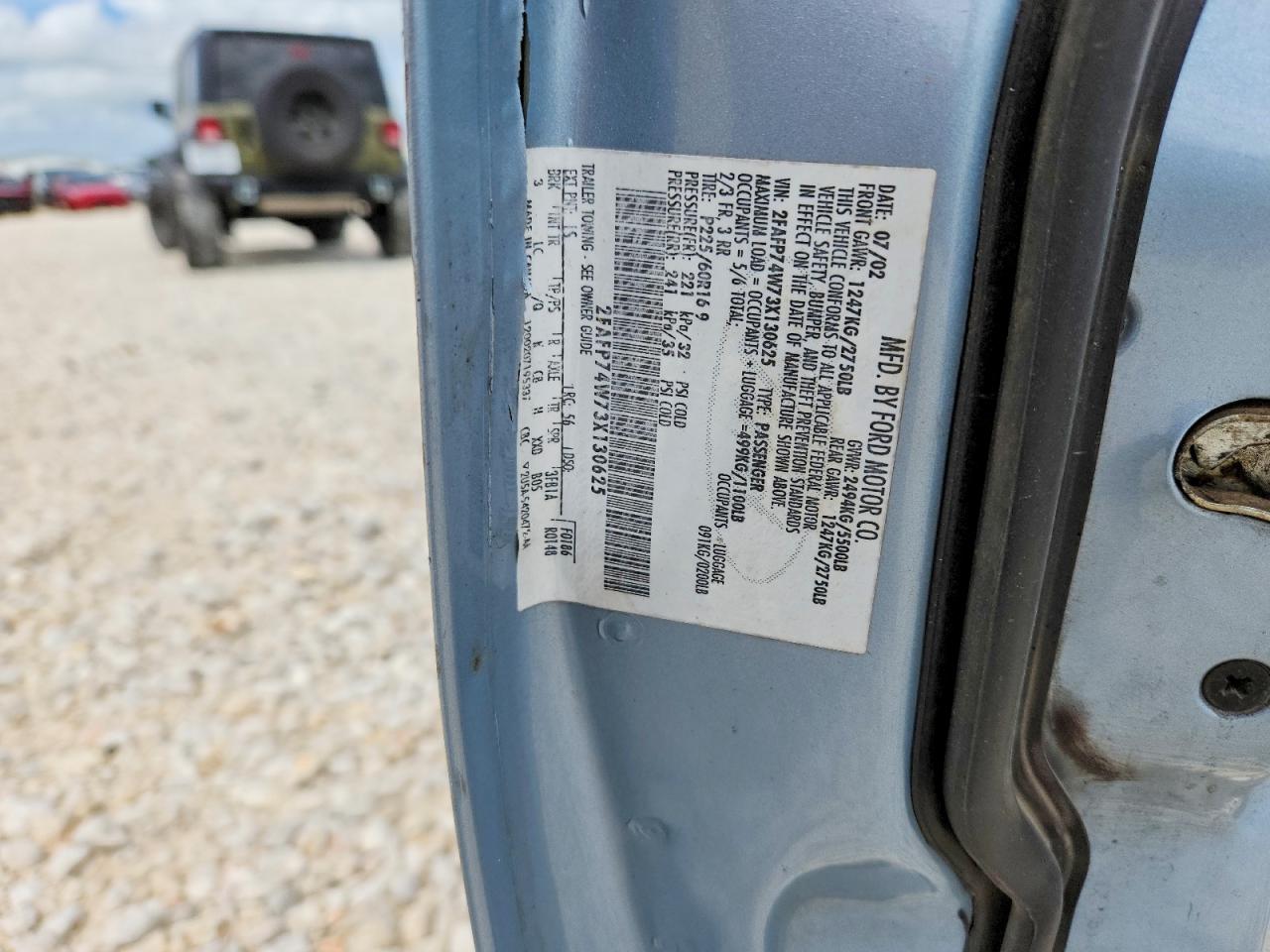 2003 Ford Crown Victoria Lx Blue vin: 2FAFP74W73X130625