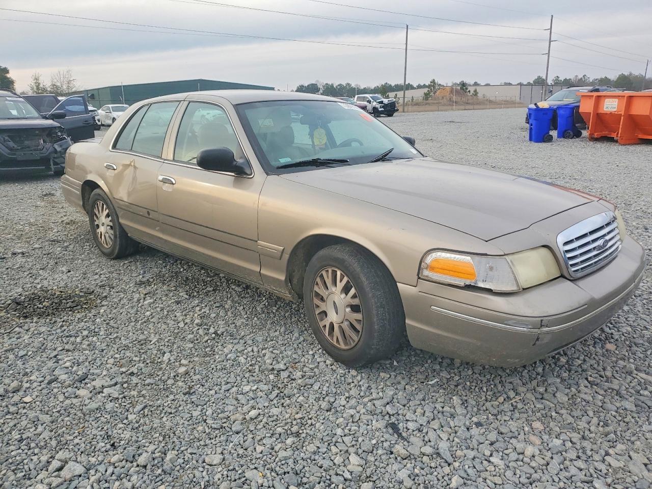 2004 Ford Crown Victoria Lx Gold vin: 2FAFP74W74X115933