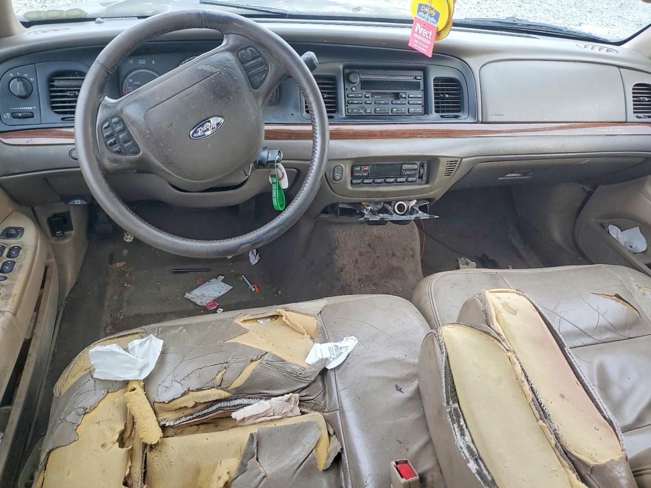 2004 Ford Crown Victoria Lx Gold vin: 2FAFP74W74X115933