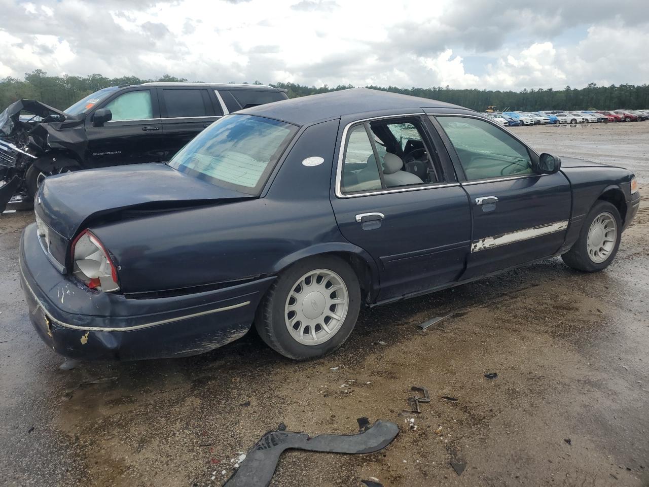 2001 Ford Crown Victoria Lx Blue vin: 2FAFP74W81X141792
