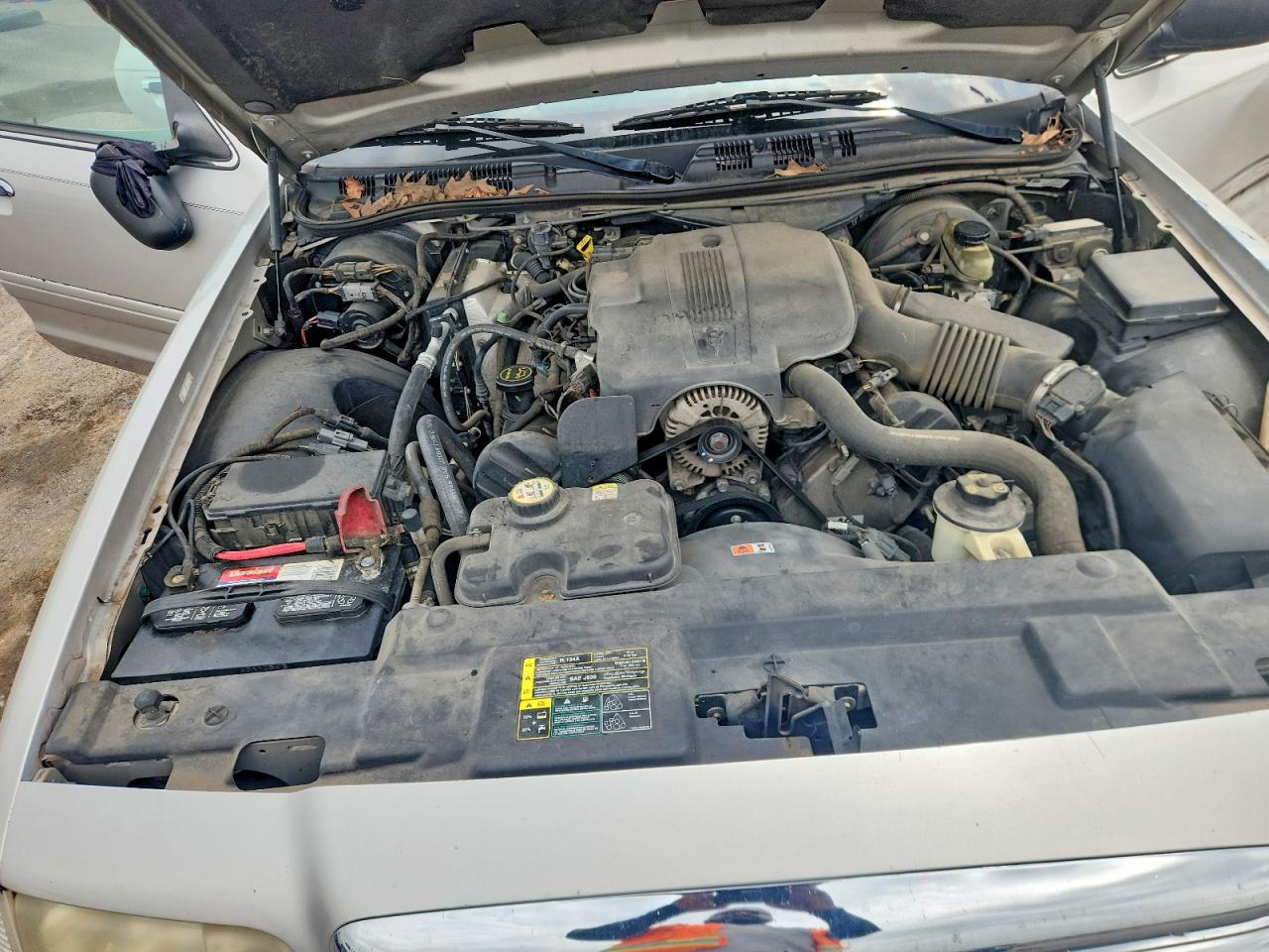 2004 Ford Crown Victoria Lx Silver vin: 2FAFP74W84X168706