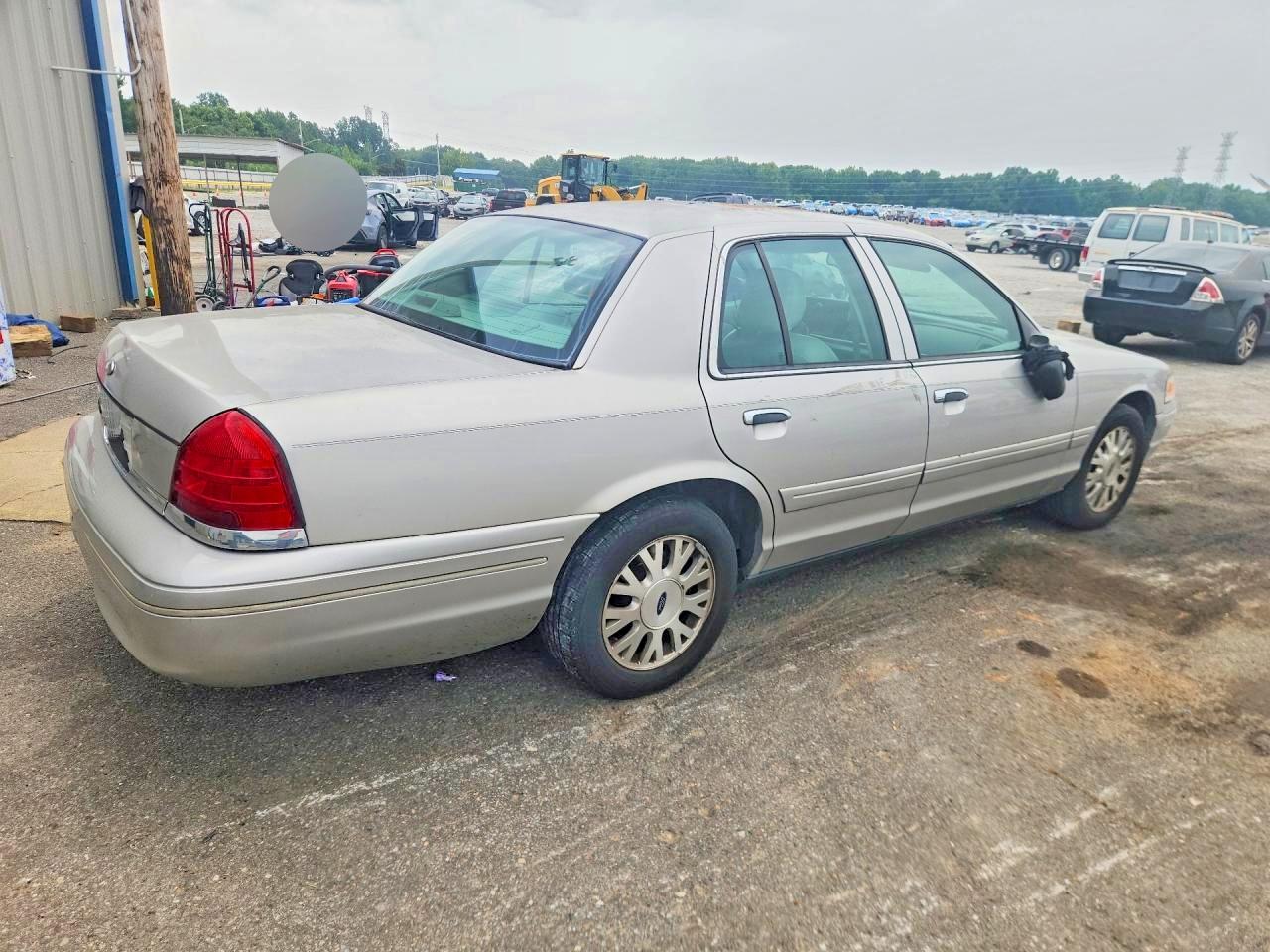 2004 Ford Crown Victoria Lx Silver vin: 2FAFP74W84X168706