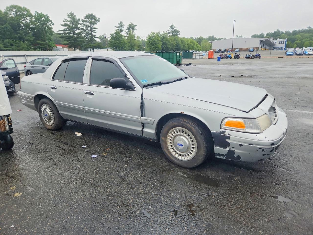 2004 Ford Crown Victoria Lx Silver vin: 2FAFP74W84X186462