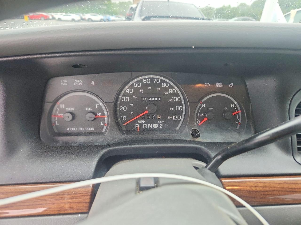 2004 Ford Crown Victoria Lx Silver vin: 2FAFP74W84X186462