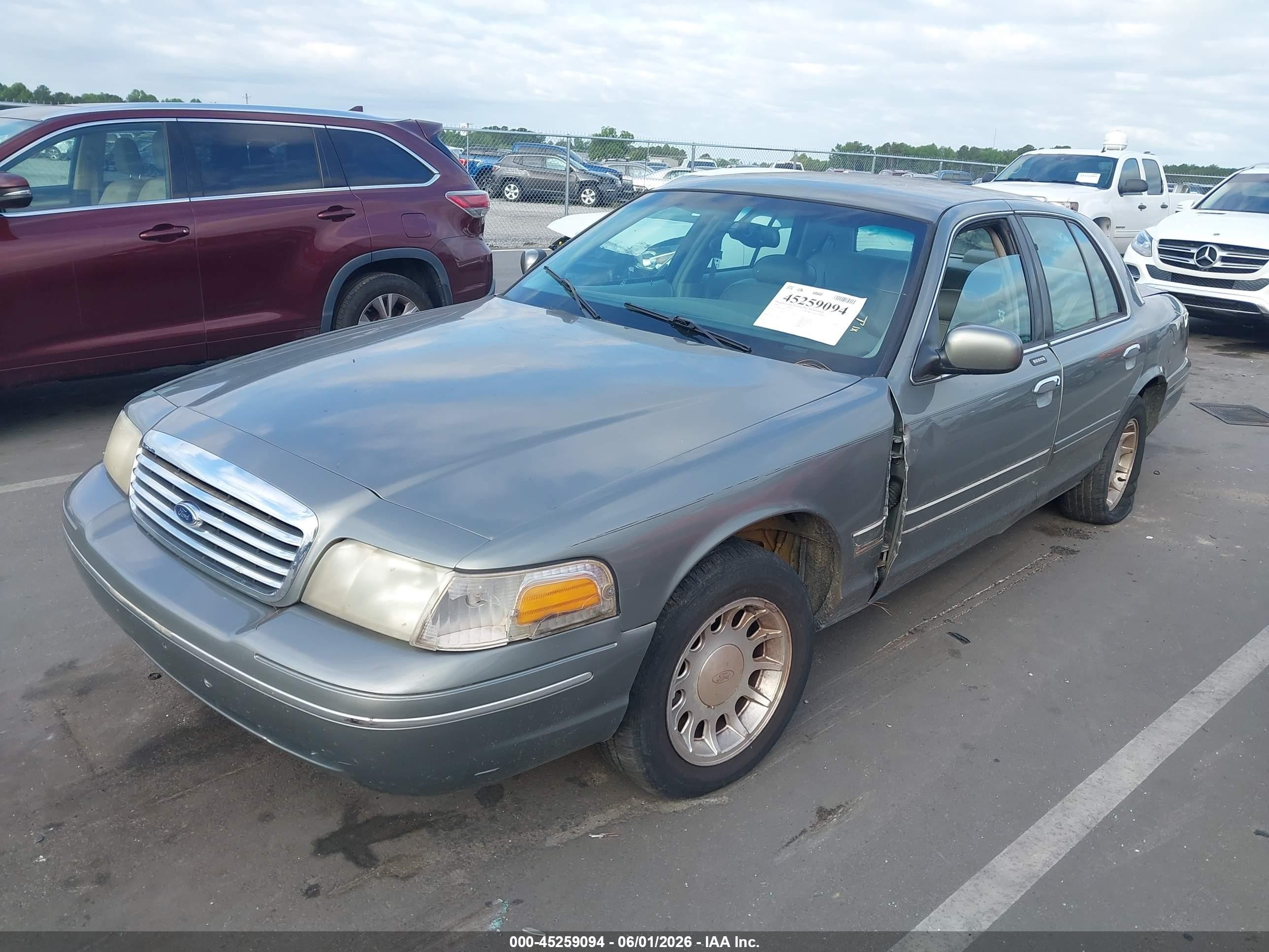 1999 Ford Crown Victoria Lx Серый vin: 2FAFP74W8XX142577