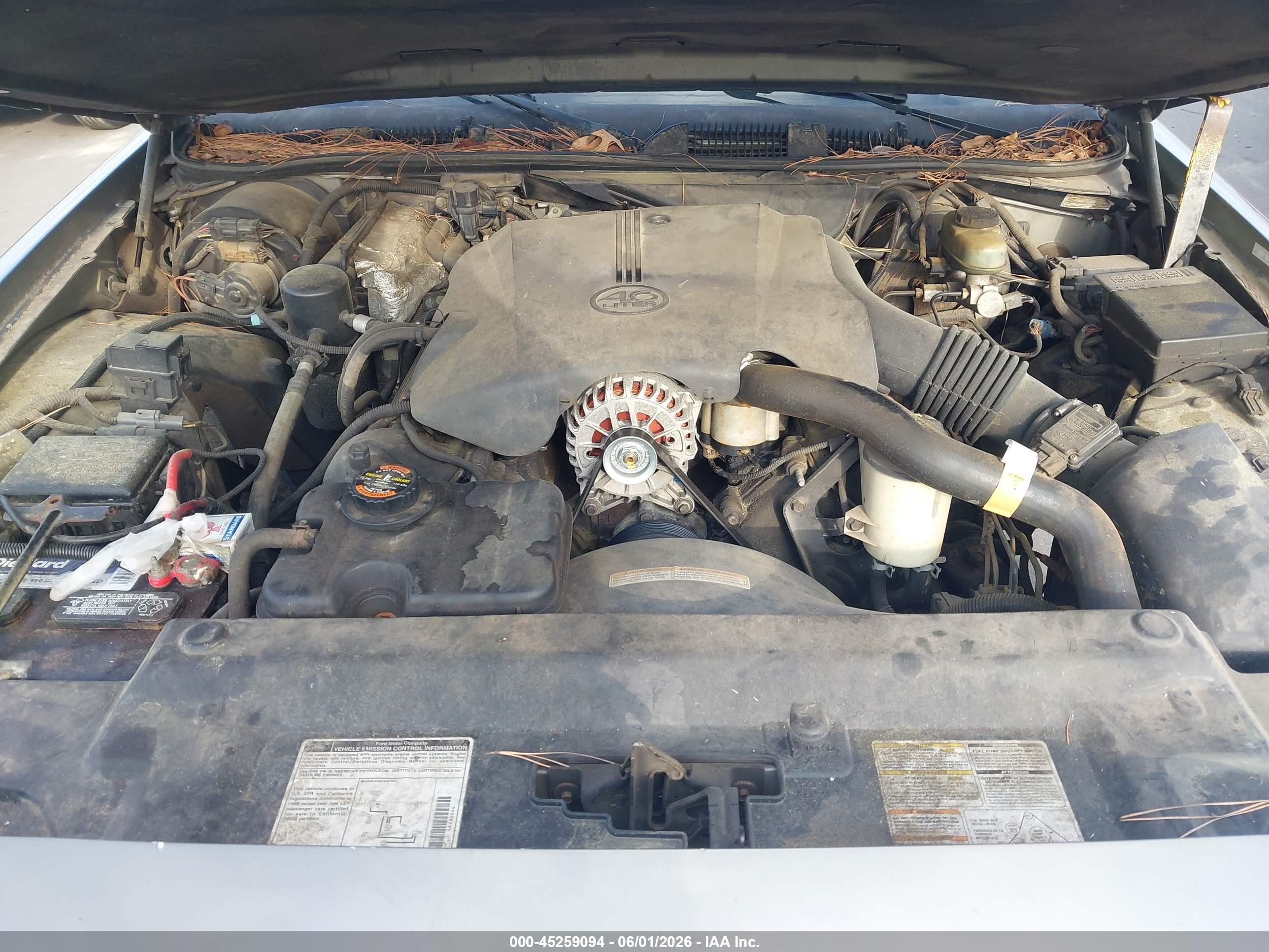 1999 Ford Crown Victoria Lx Серый vin: 2FAFP74W8XX142577