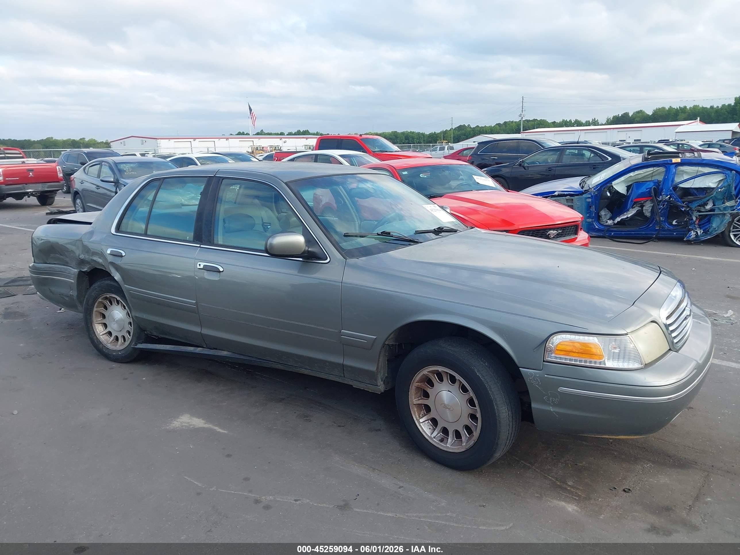 1999 Ford Crown Victoria Lx Серый vin: 2FAFP74W8XX142577