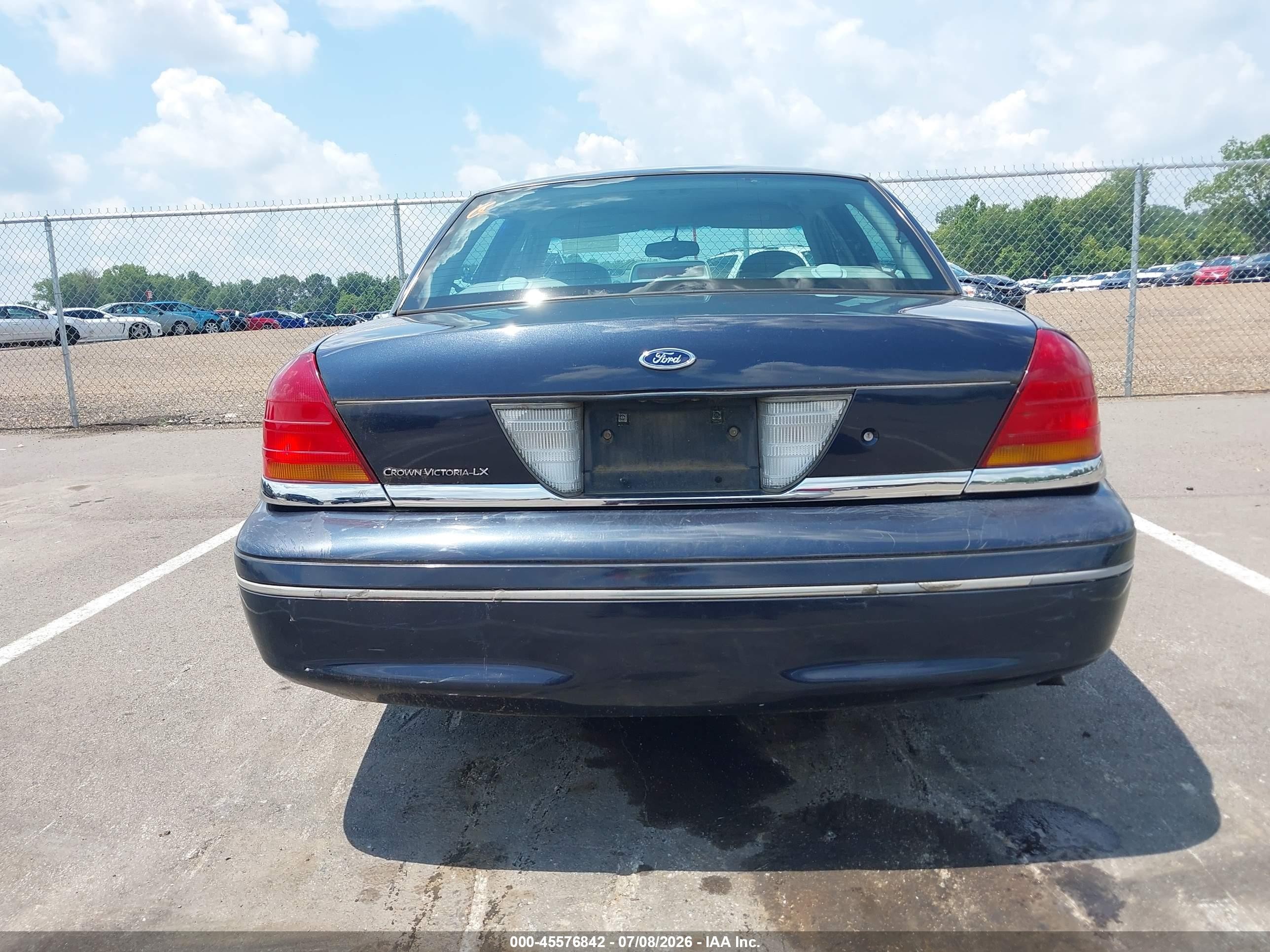 2000 Ford Crown Victoria Lx Blue vin: 2FAFP74W8YX150101