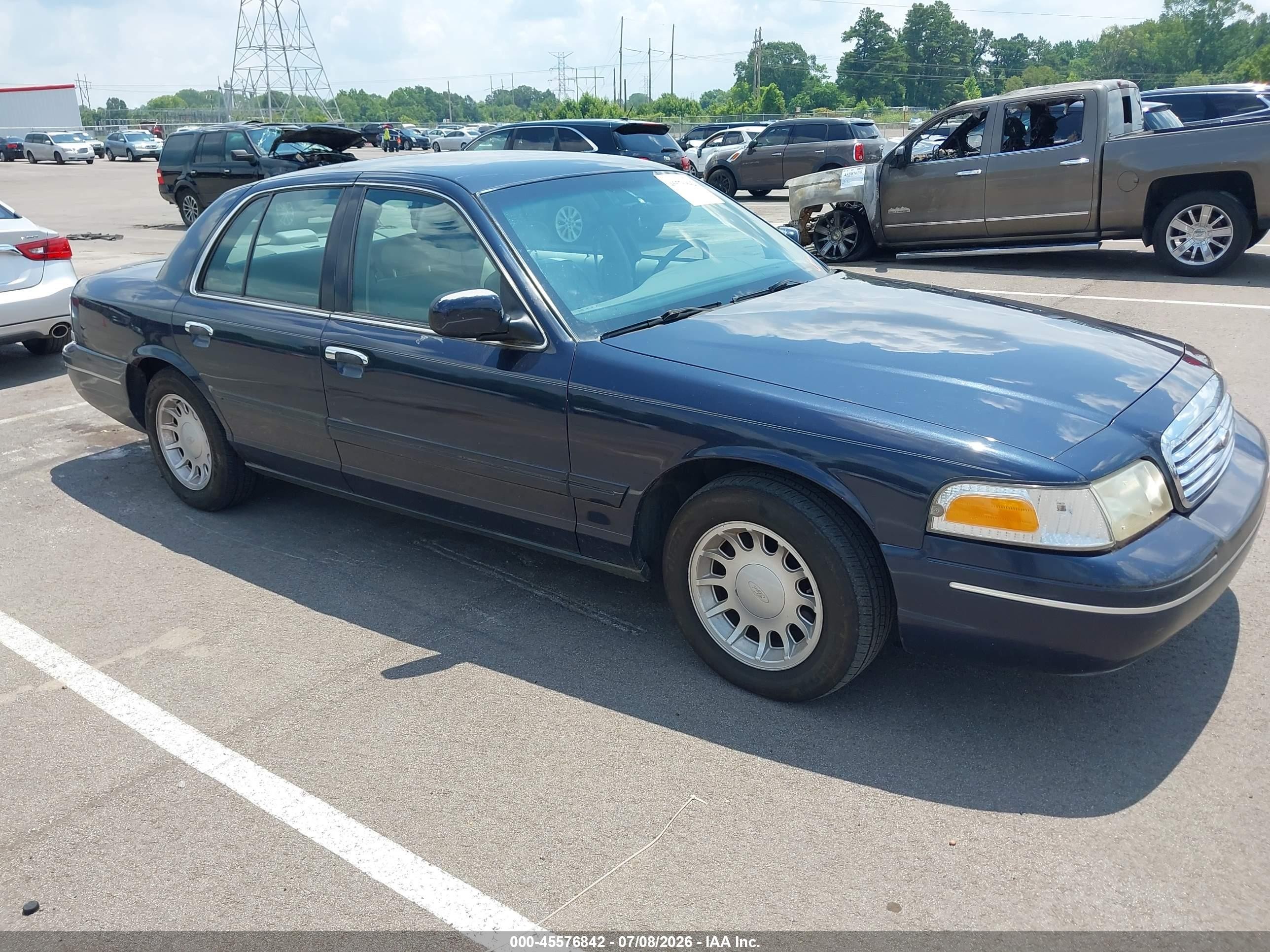 2000 Ford Crown Victoria Lx Blue vin: 2FAFP74W8YX150101