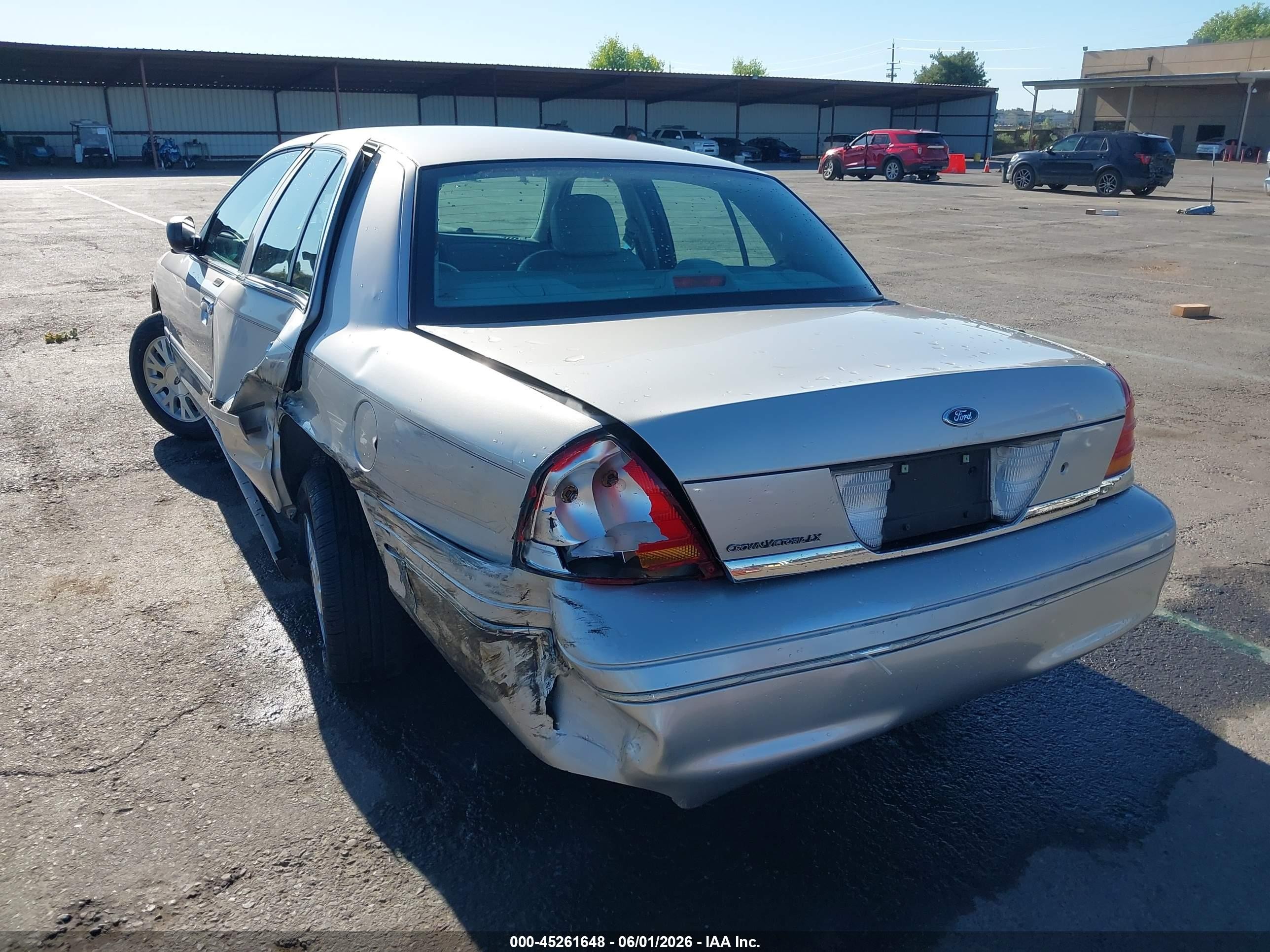 2003 Ford Crown Victoria Lx Silver vin: 2FAFP74W93X197596