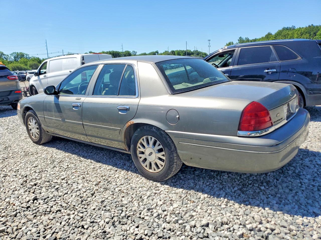 2004 Ford Crown Victoria Lx Зеленый vin: 2FAFP74W94X126271