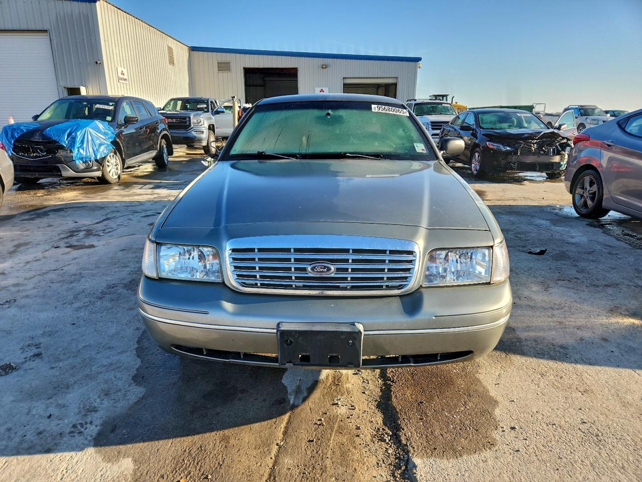 2004 Ford Crown Victoria Lx Silver vin: 2FAFP74W94X158007