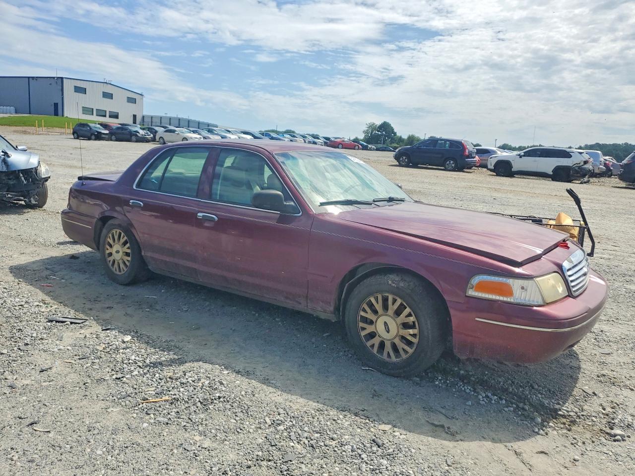 2005 Ford Crown Victoria Lx Burgundy vin: 2FAFP74W95X135974