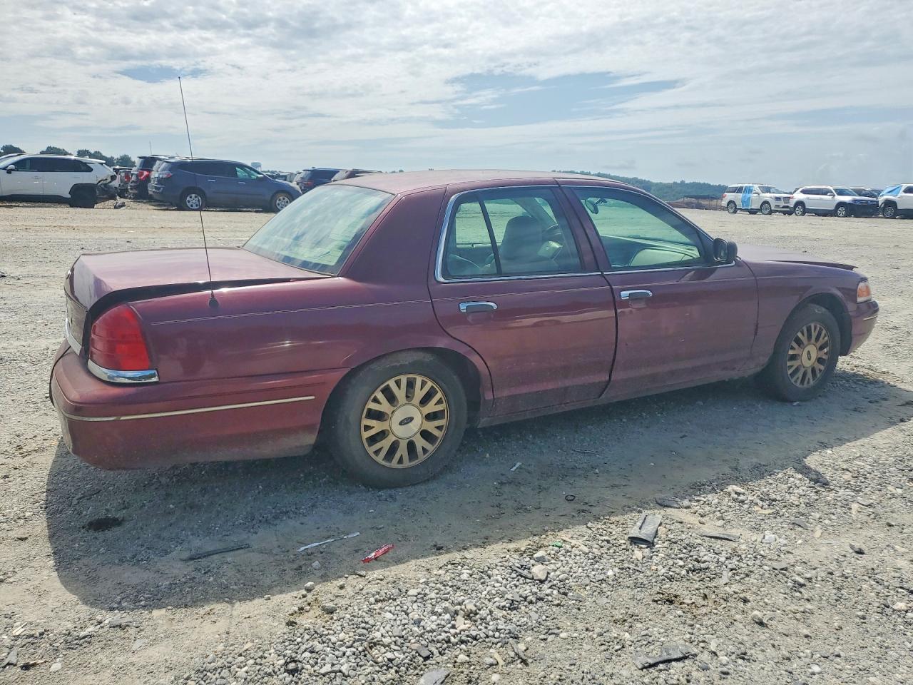 2005 Ford Crown Victoria Lx Burgundy vin: 2FAFP74W95X135974