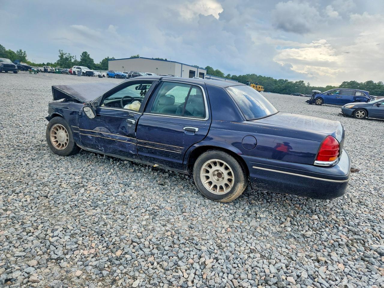 2000 Ford Crown Victoria Lx Black vin: 2FAFP74W9YX216090