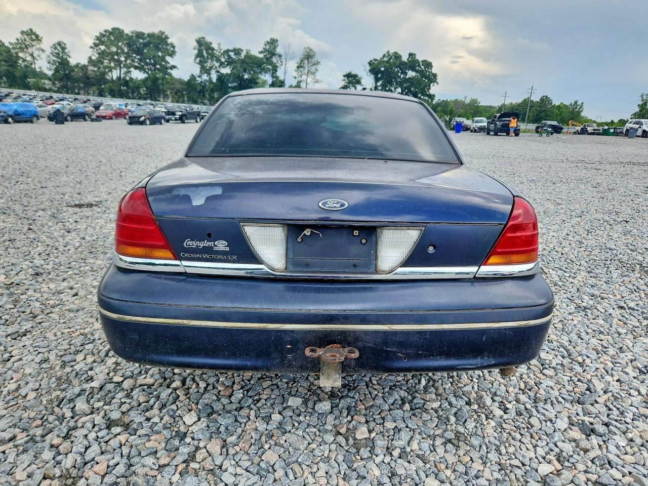 2000 Ford Crown Victoria Lx Black vin: 2FAFP74W9YX216090