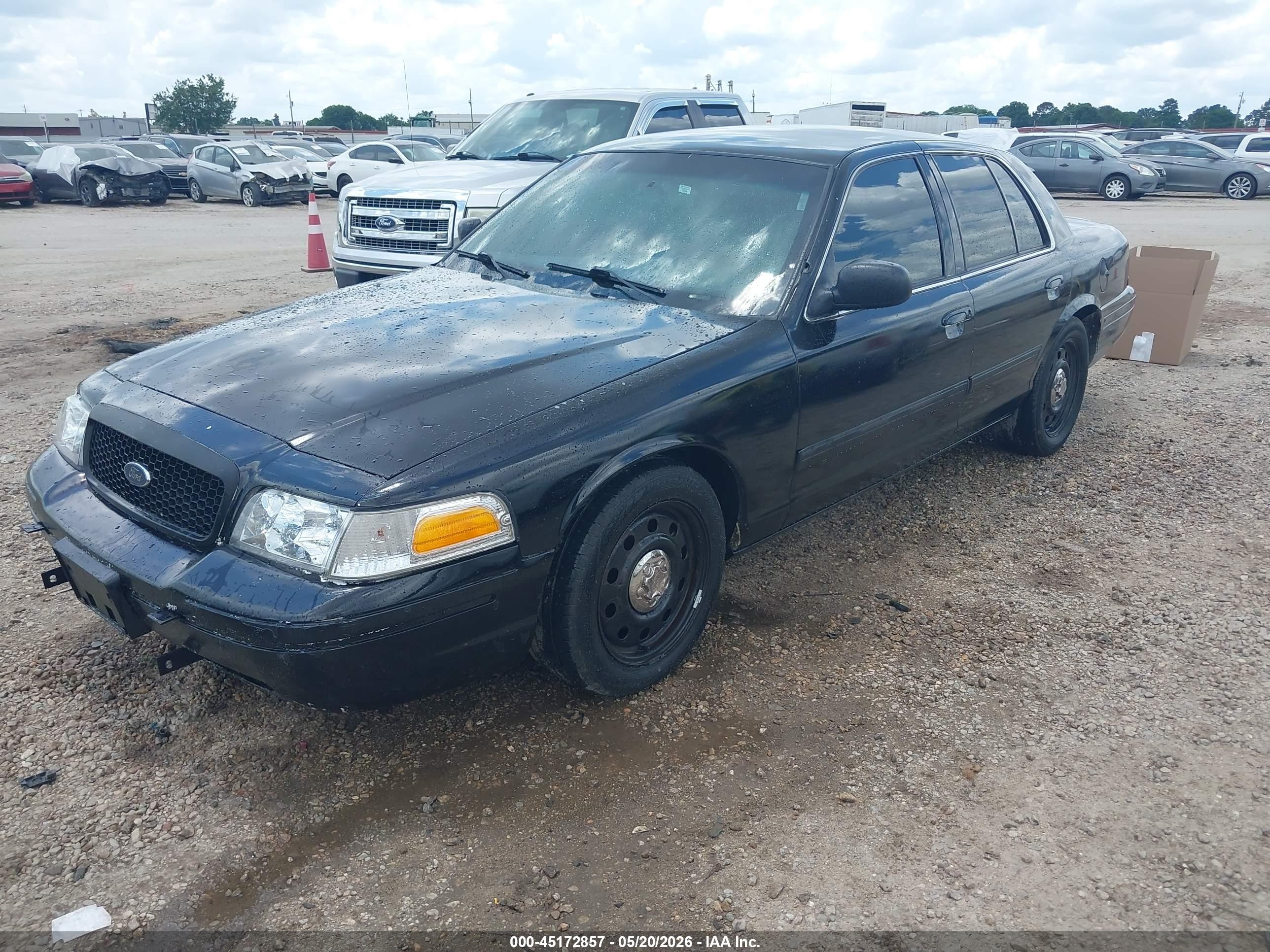 2009 Ford Crown Victoria   Black vin: 2FAHP71V09X124825
