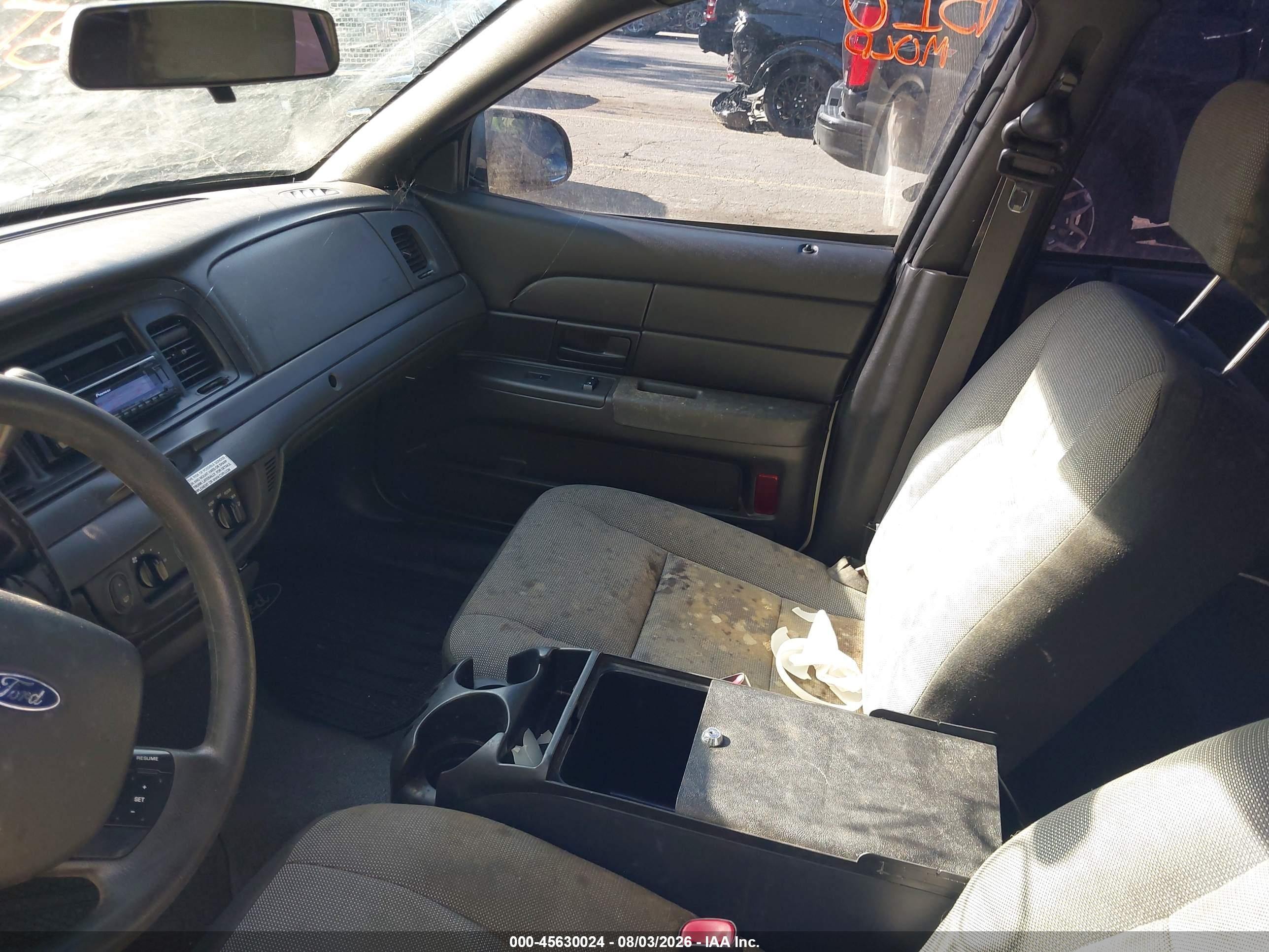 2009 Ford Crown Victoria Police/police Interceptor Белый vin: 2FAHP71V29X102891