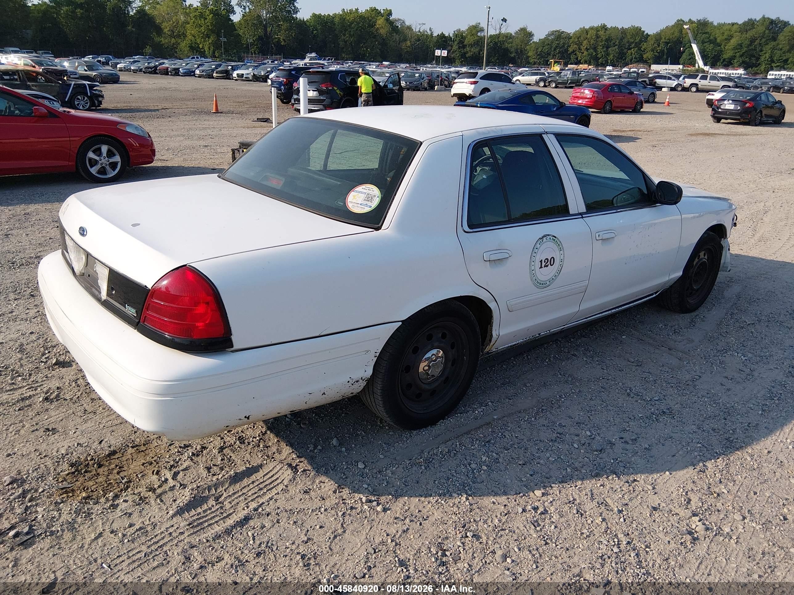 2009 Ford Crown Victoria Police/police Interceptor White vin: 2FAHP71V29X133204