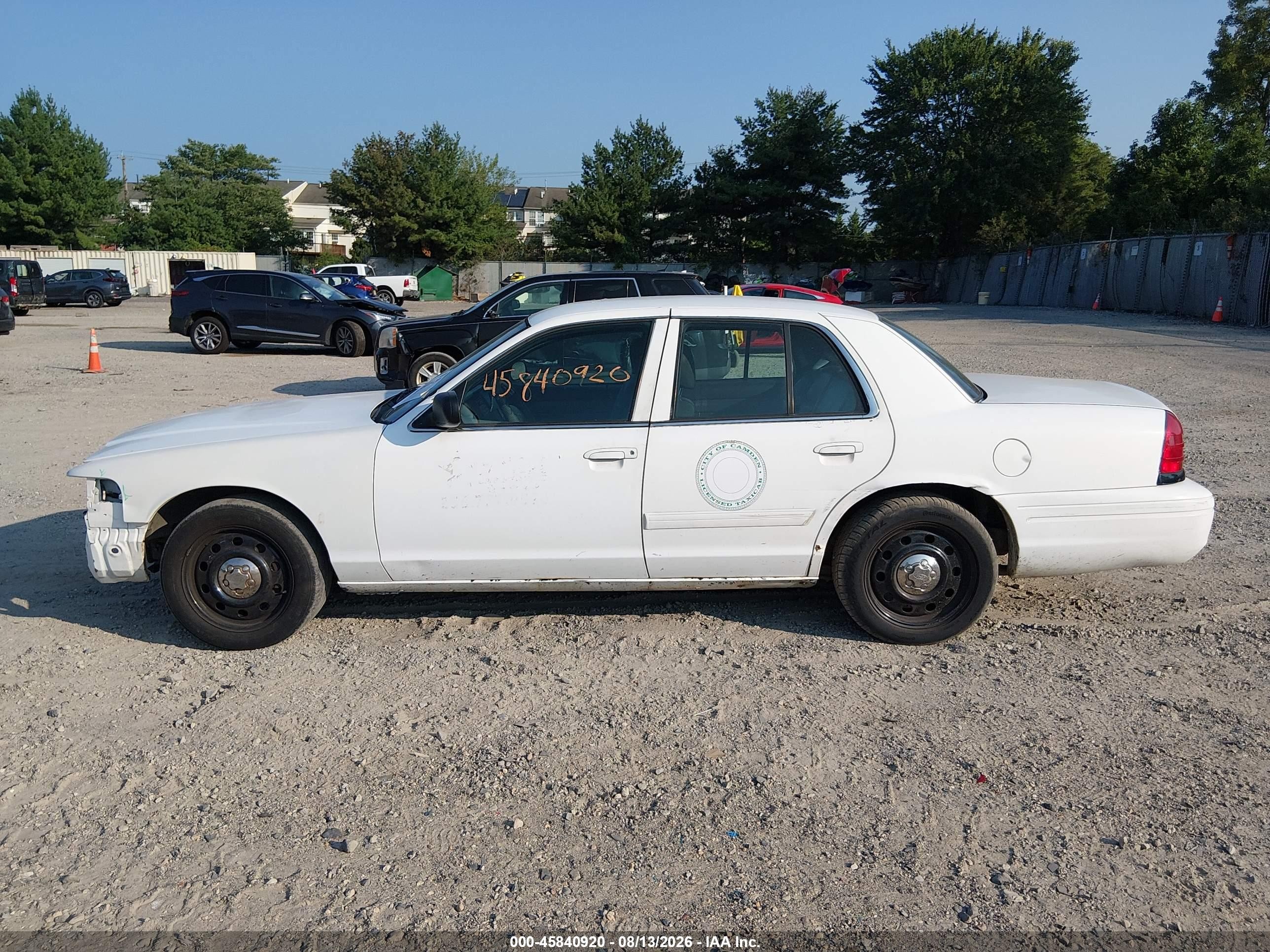 2009 Ford Crown Victoria Police/police Interceptor White vin: 2FAHP71V29X133204