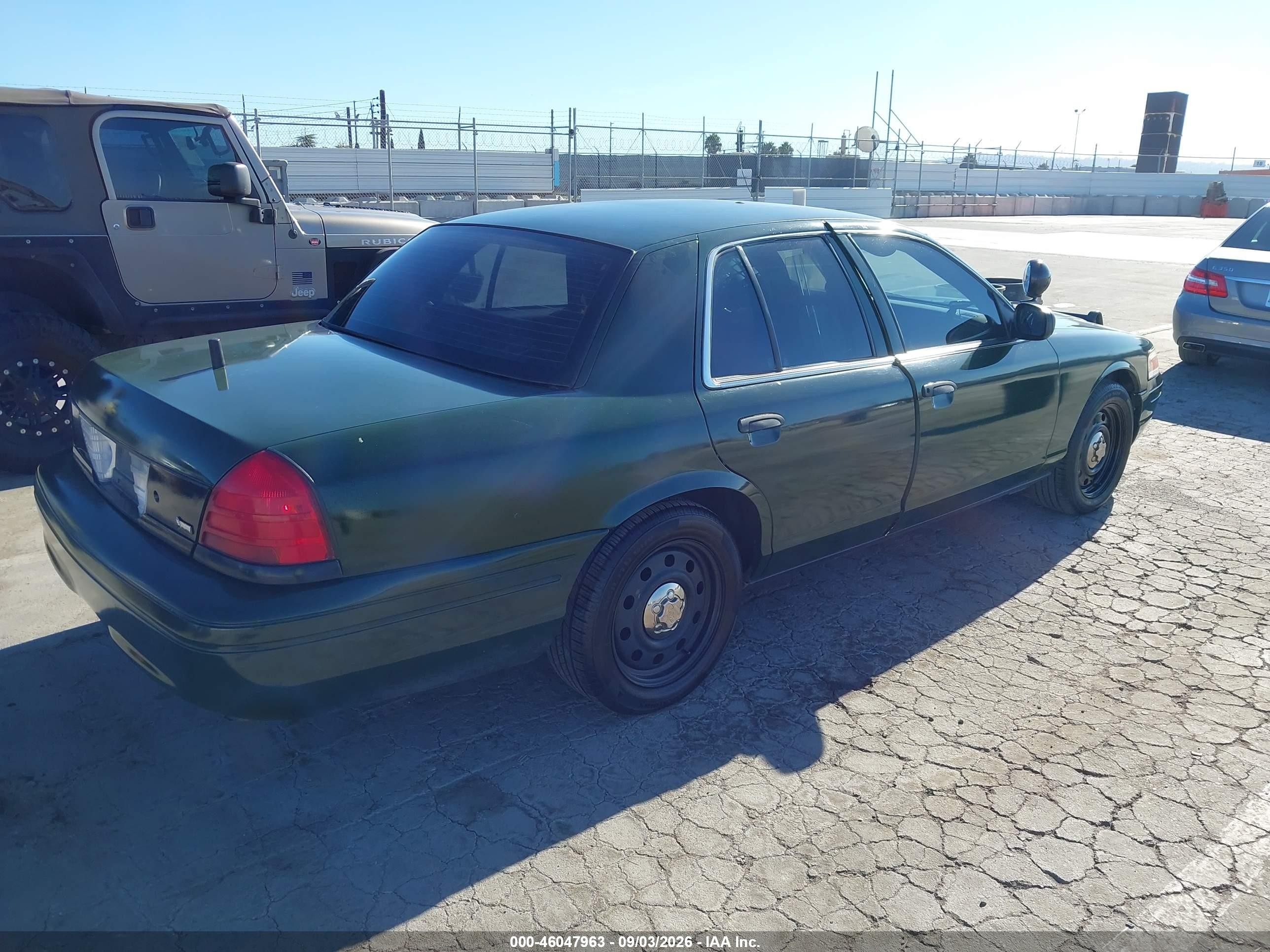 2009 Ford Crown Victoria Police/police Interceptor Green vin: 2FAHP71V29X140279