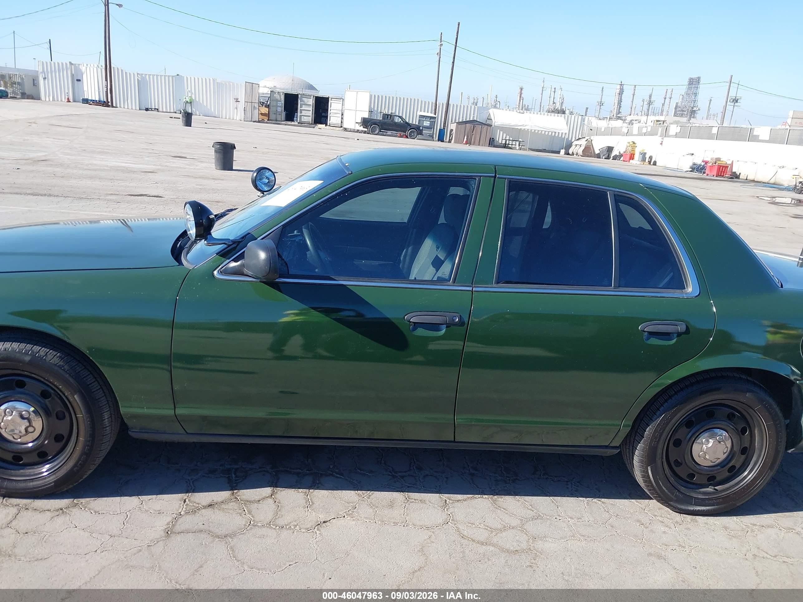 2009 Ford Crown Victoria Police/police Interceptor Green vin: 2FAHP71V29X140279