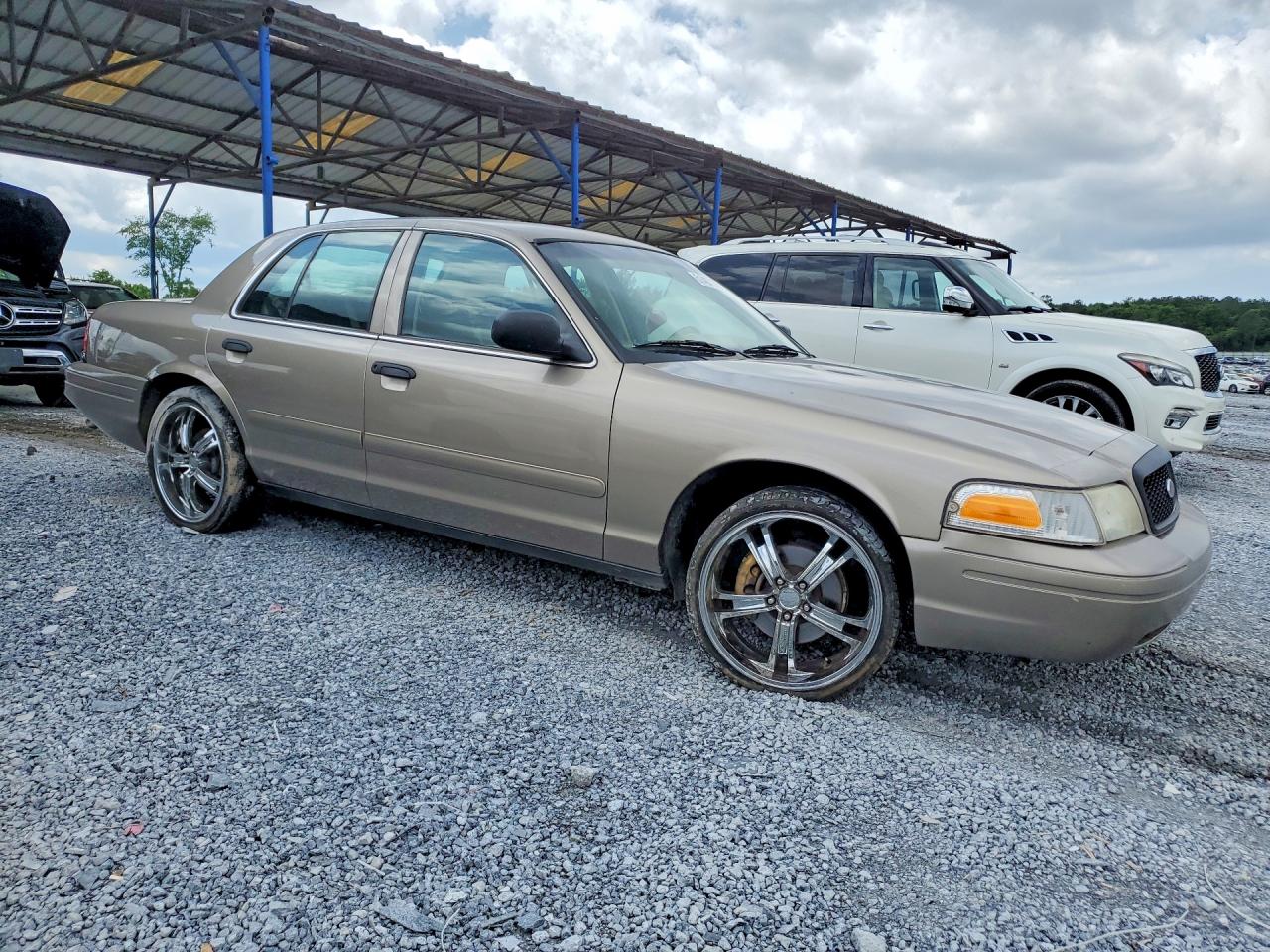 2008 Ford Crown Victoria Police Interceptor Gold vin: 2FAHP71V38X161043