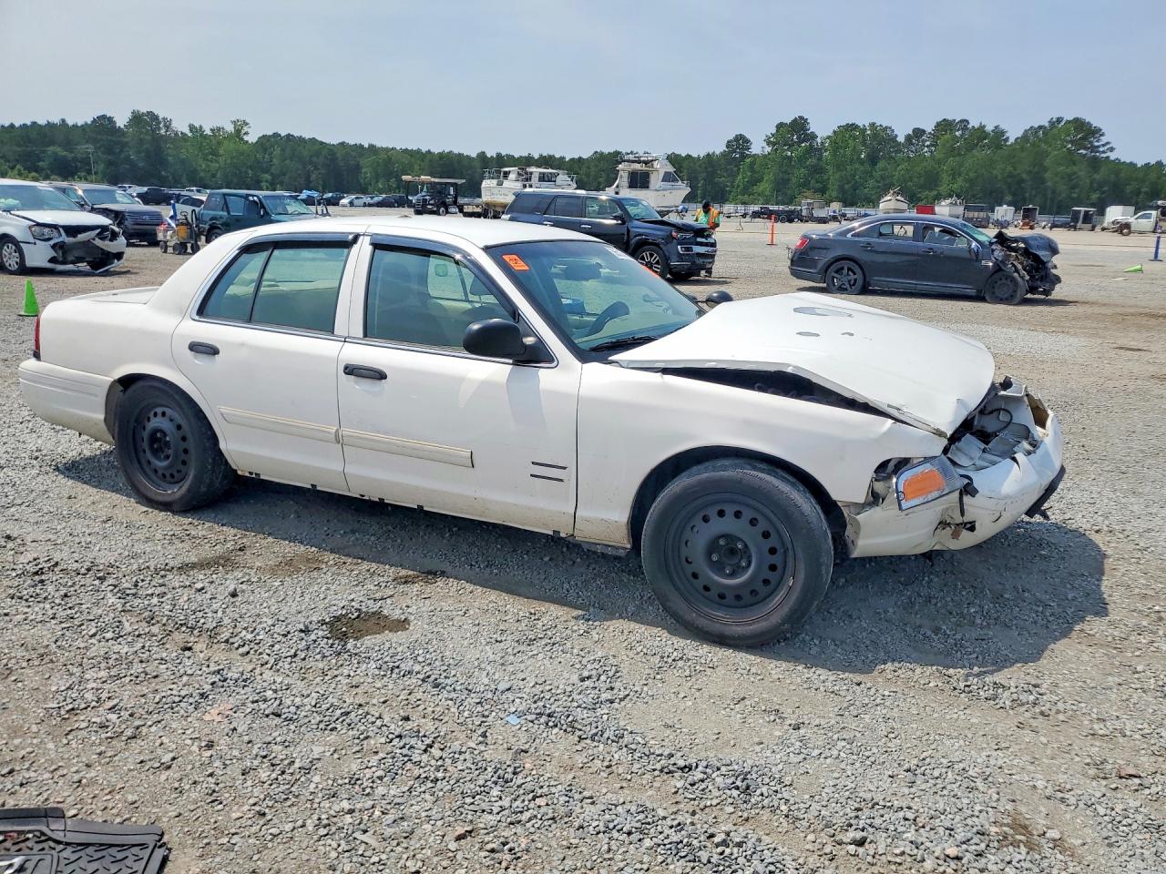 2009 Ford Crown Victoria Police Interceptor White vin: 2FAHP71V39X111955