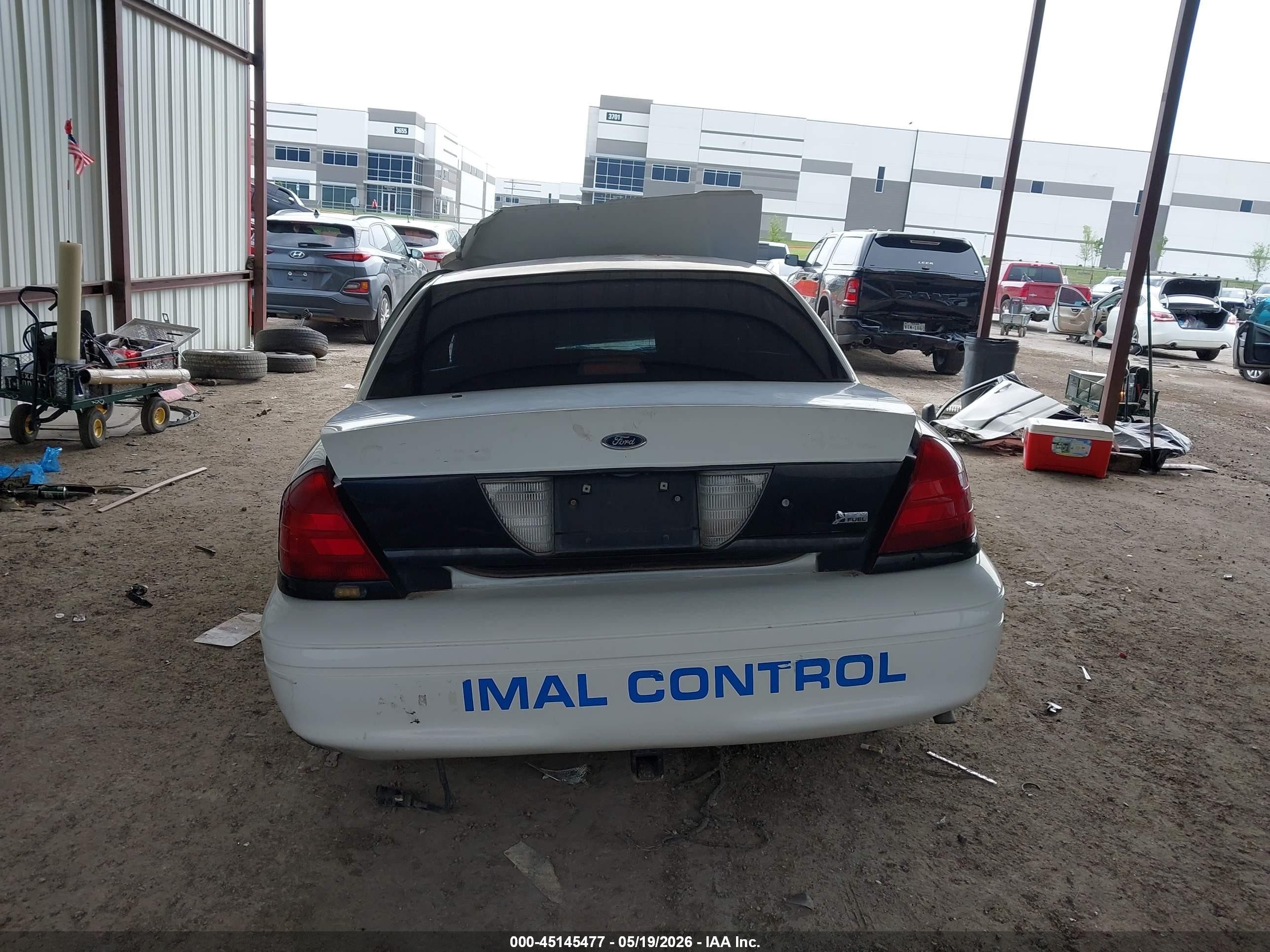 2009 Ford Crown Victoria Police/police Interceptor White vin: 2FAHP71V39X114872