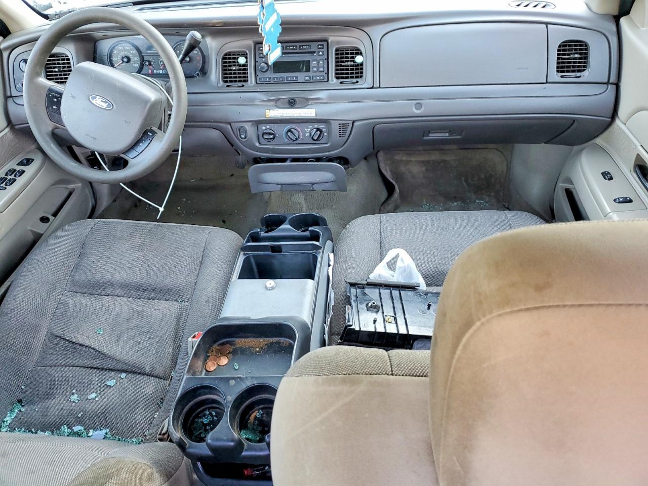 2008 Ford Crown Victoria Police Interceptor Silver vin: 2FAHP71V48X132165