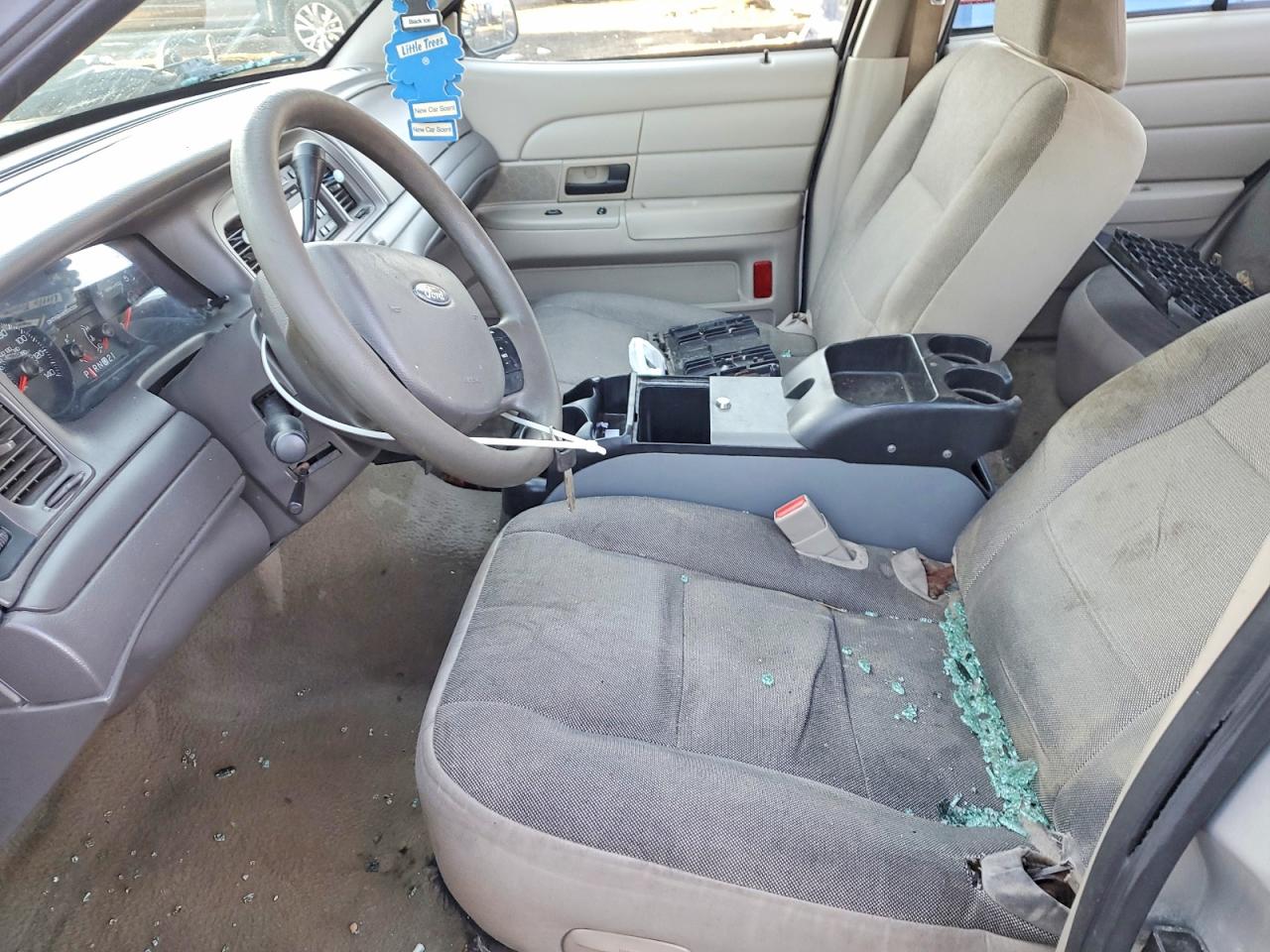 2008 Ford Crown Victoria Police Interceptor Silver vin: 2FAHP71V48X132165