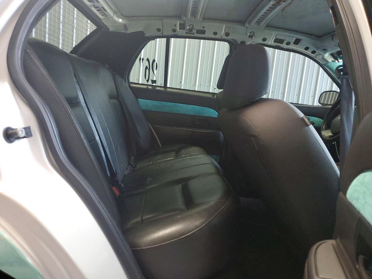 2008 Ford Crown Victoria Police Interceptor Turquoise vin: 2FAHP71V48X180345