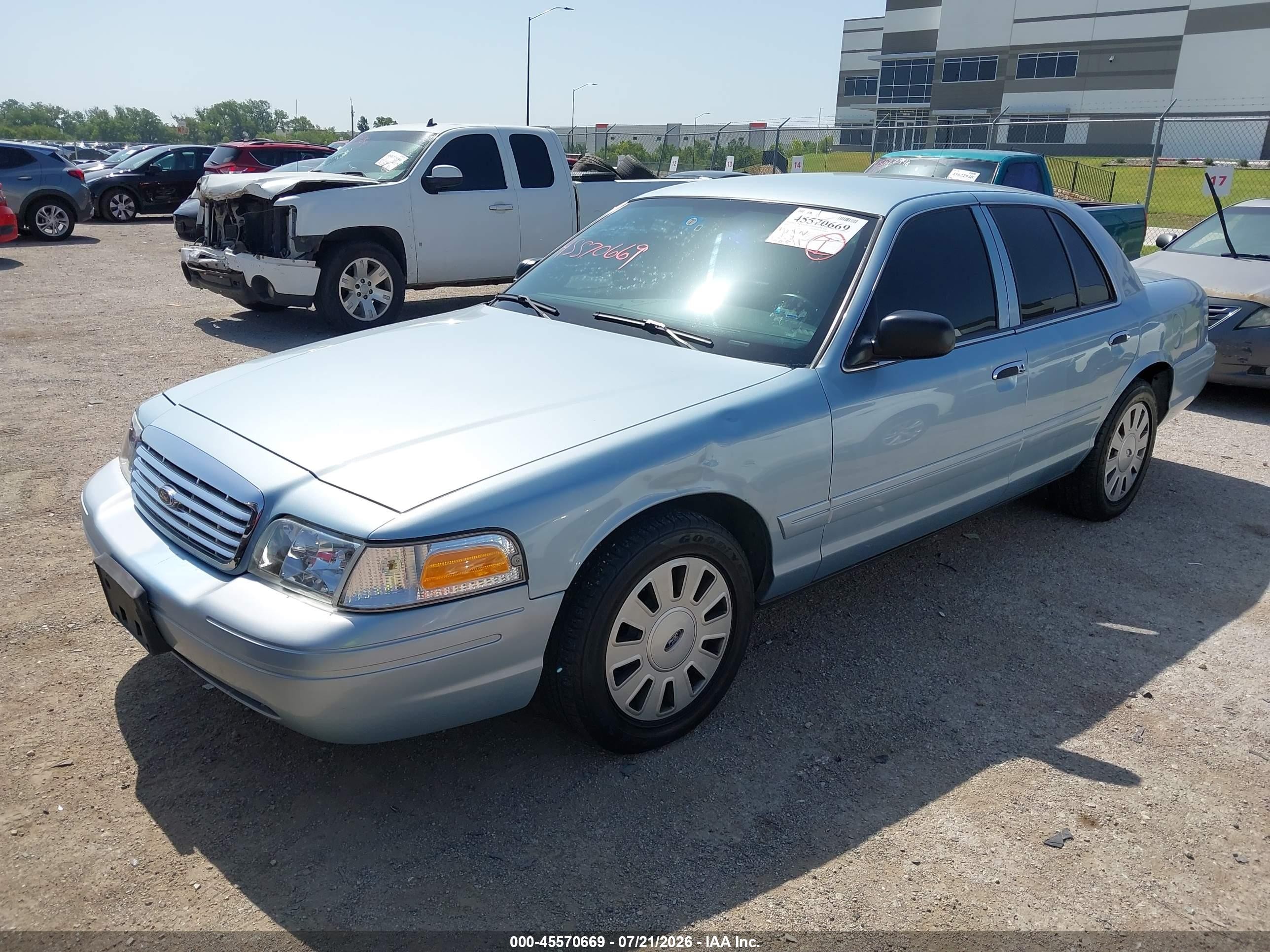 2008 Ford Crown Victoria Police/police Interceptor Light Blue vin: 2FAHP71V58X157463
