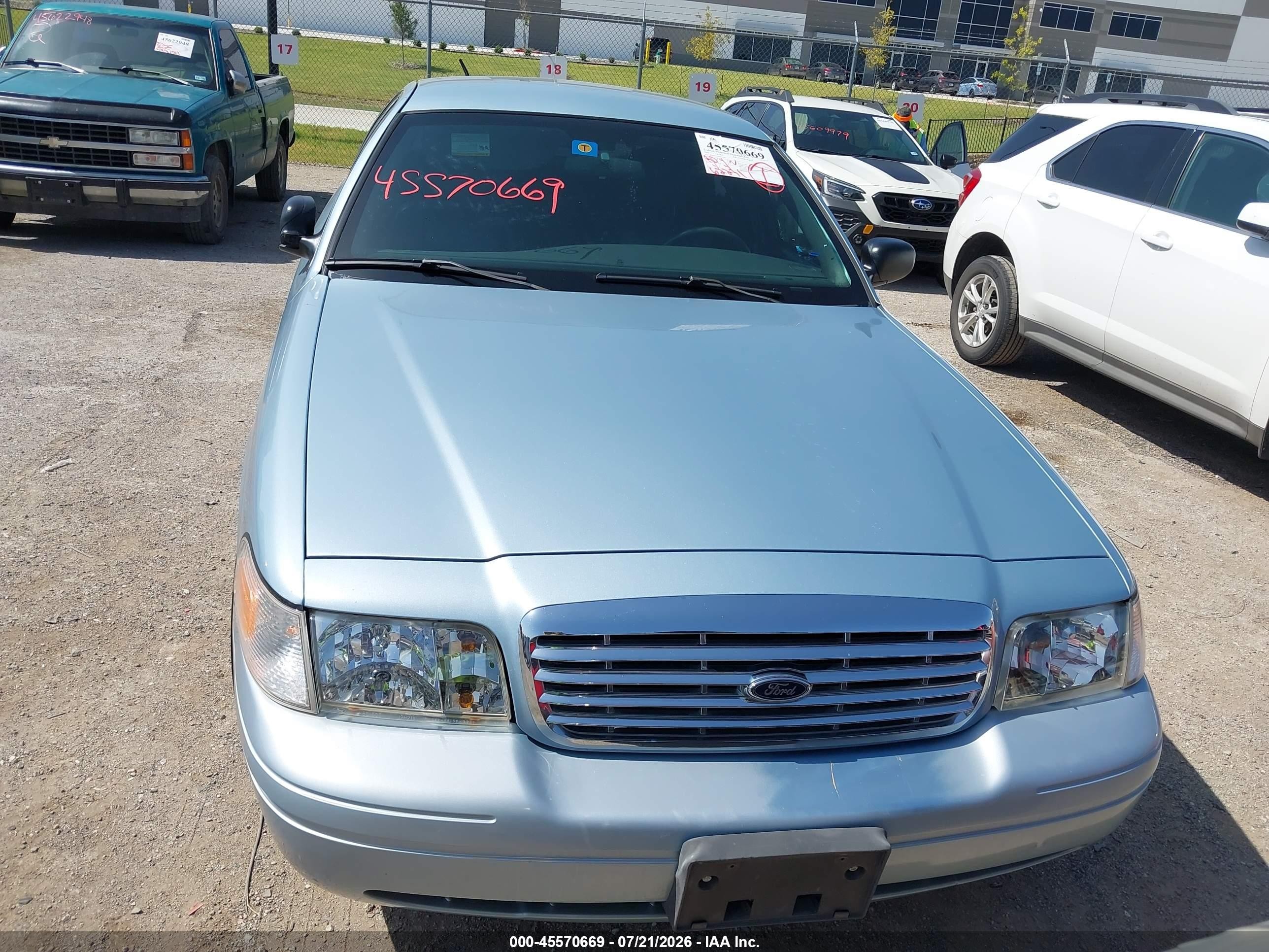 2008 Ford Crown Victoria Police/police Interceptor Light Blue vin: 2FAHP71V58X157463