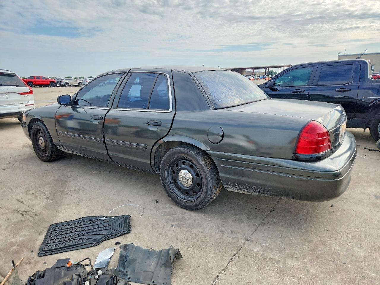 2009 Ford Crown Victoria Police Interceptor Gray vin: 2FAHP71V69X141192