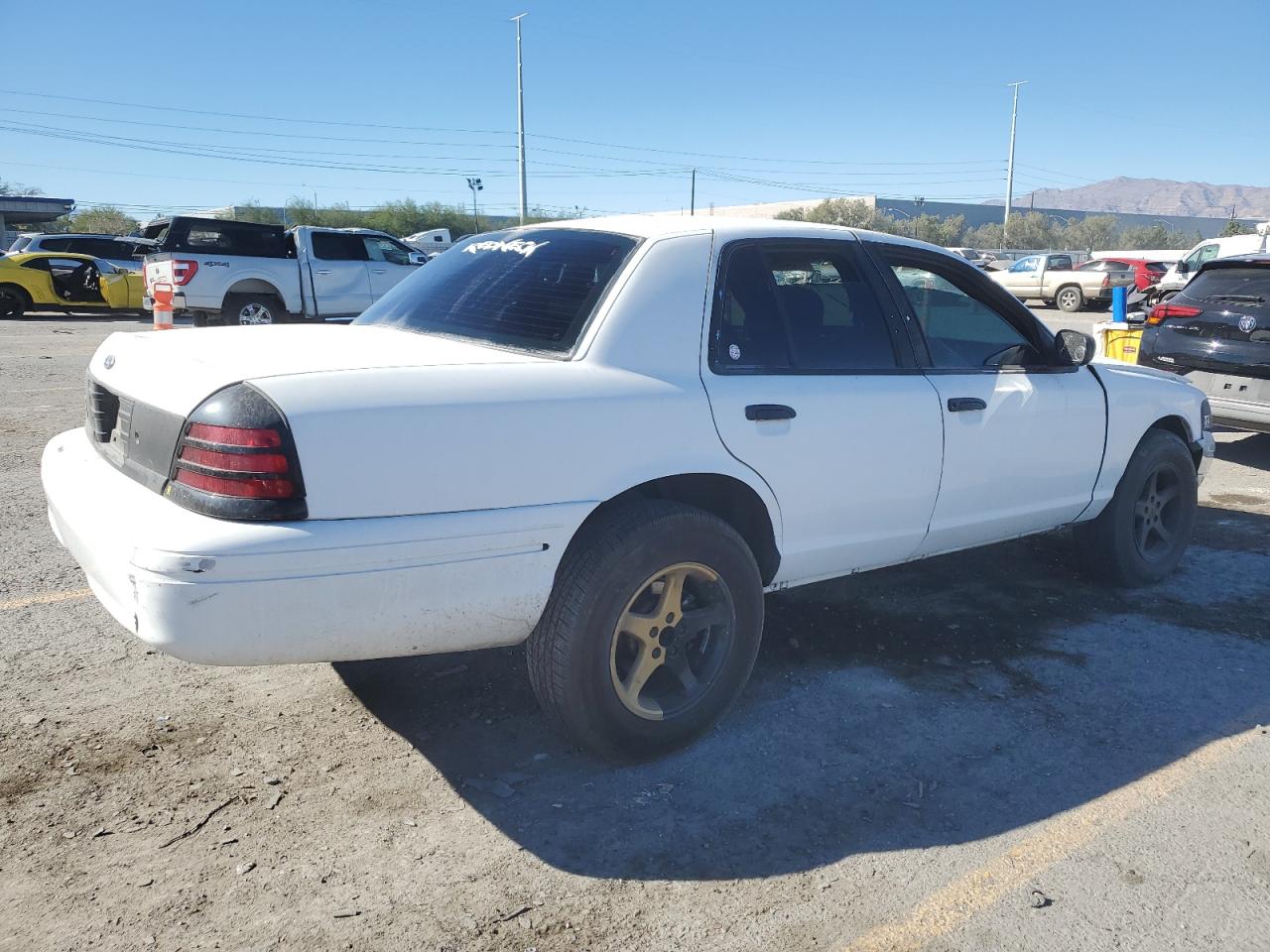 2008 Ford Crown Victoria Police Interceptor White vin: 2FAHP71V78X112346