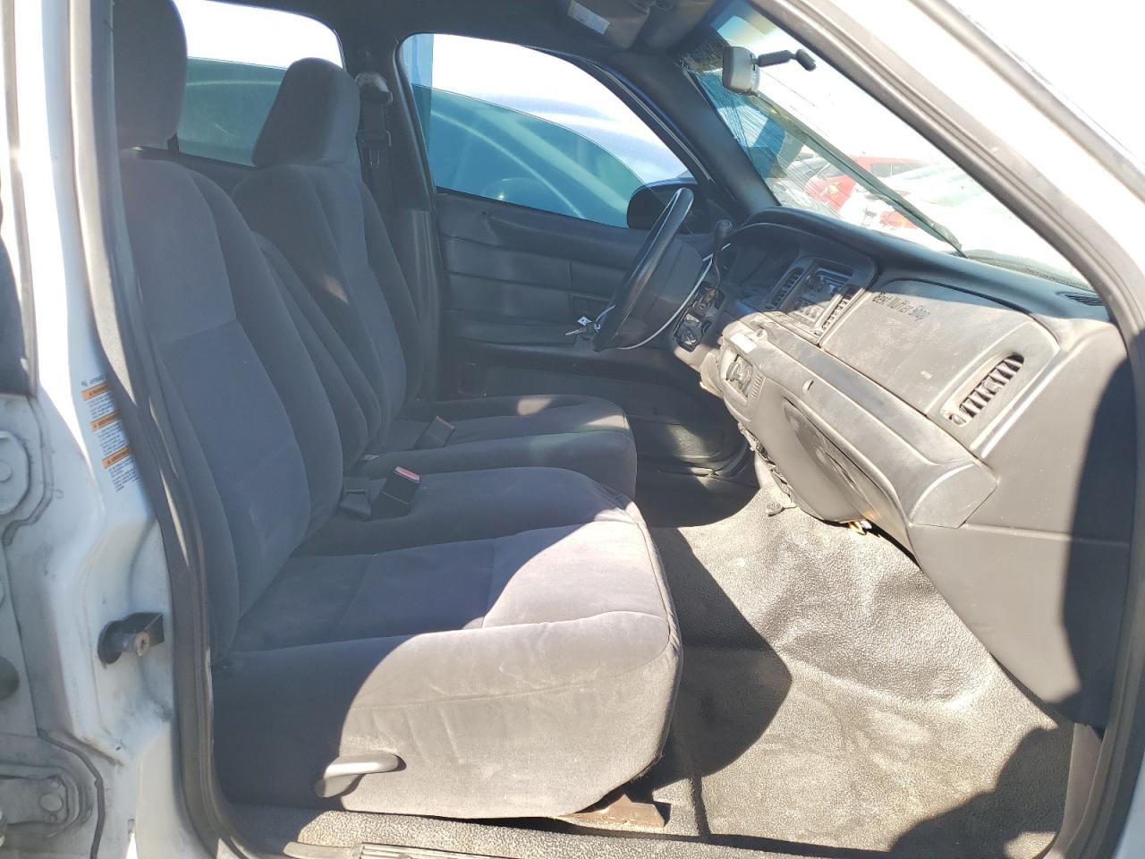 2008 Ford Crown Victoria Police Interceptor White vin: 2FAHP71V78X112346
