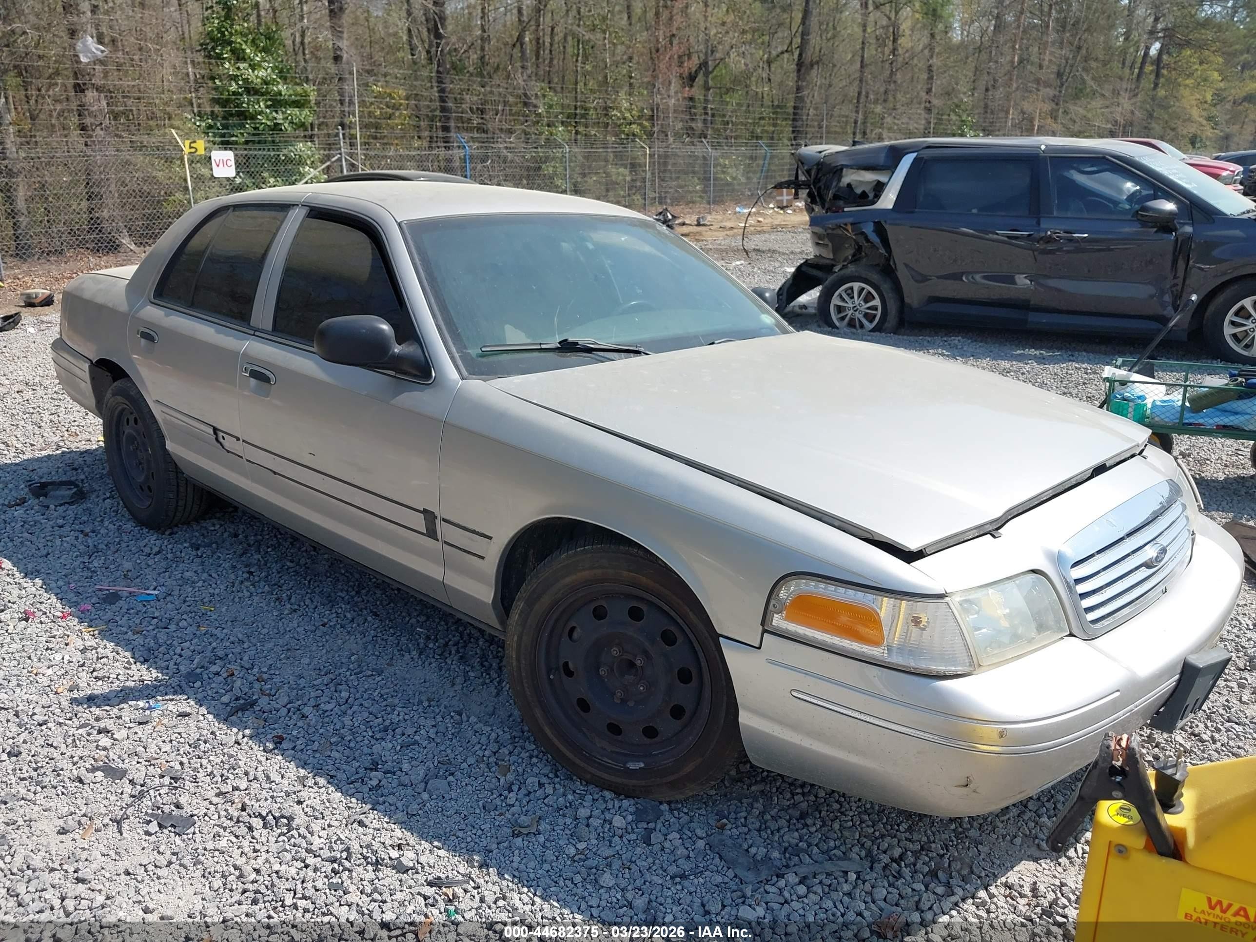 2007 Ford Crown Victoria Police/police Interceptor Champagne vin: 2FAHP71W07X107433