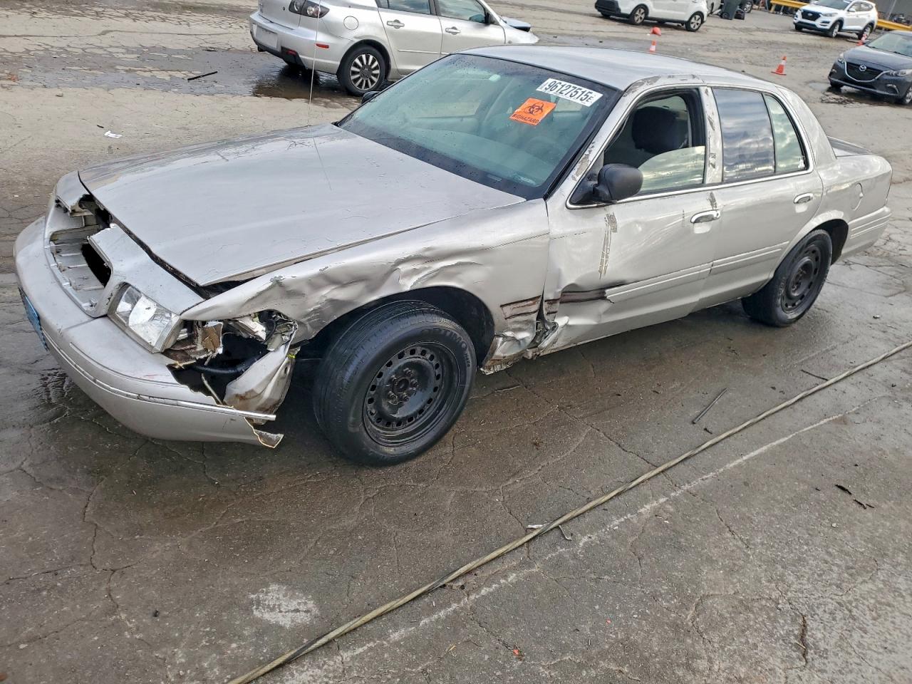 2004 Ford Crown Victoria Police Interceptor Silver vin: 2FAHP71W14X124561