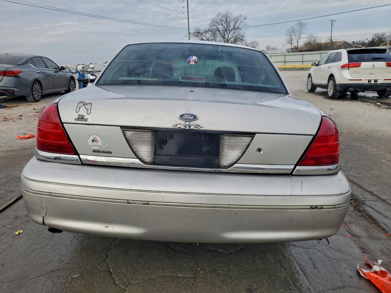 2004 Ford Crown Victoria Police Interceptor Silver vin: 2FAHP71W14X124561