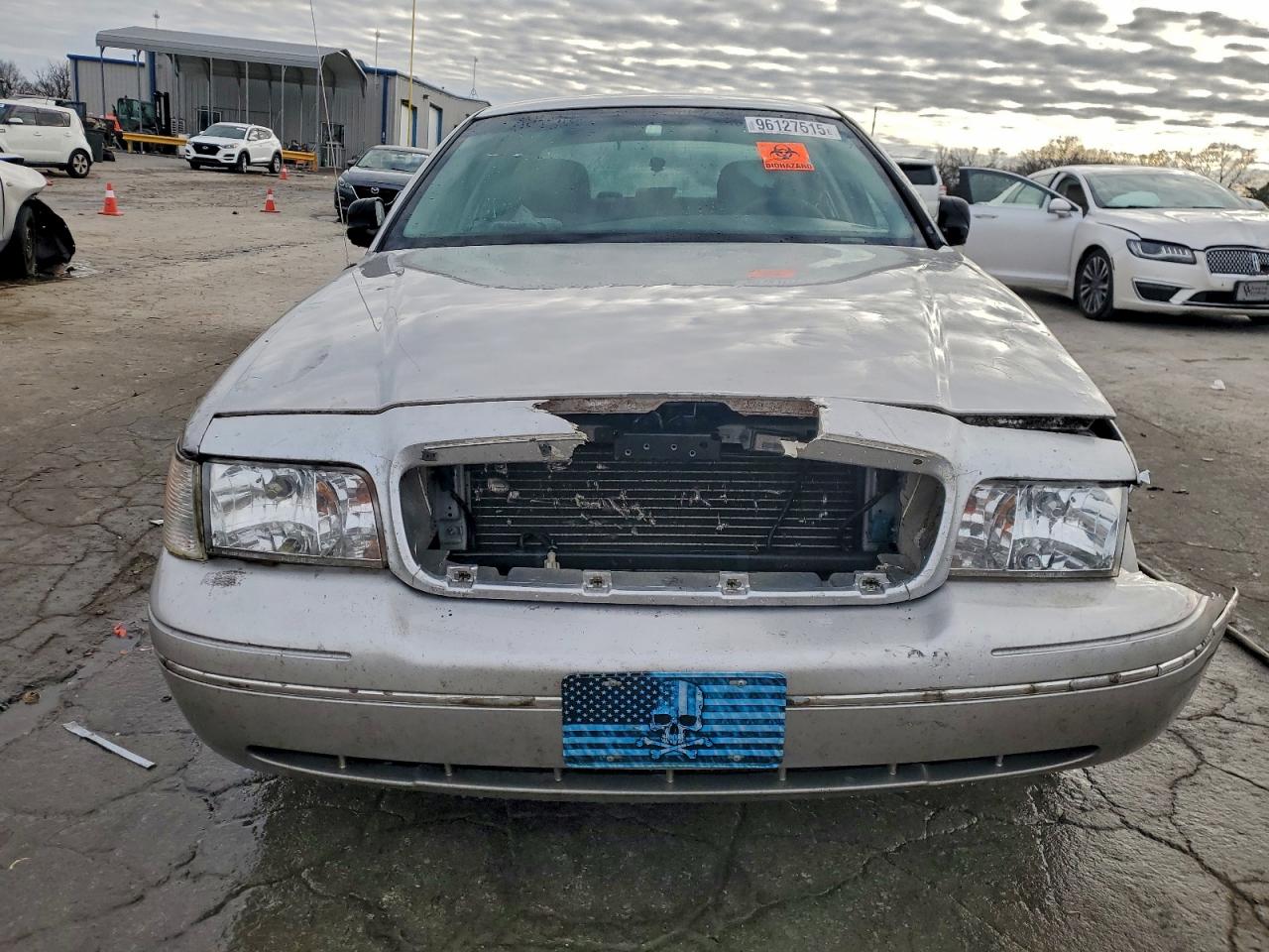 2004 Ford Crown Victoria Police Interceptor Silver vin: 2FAHP71W14X124561