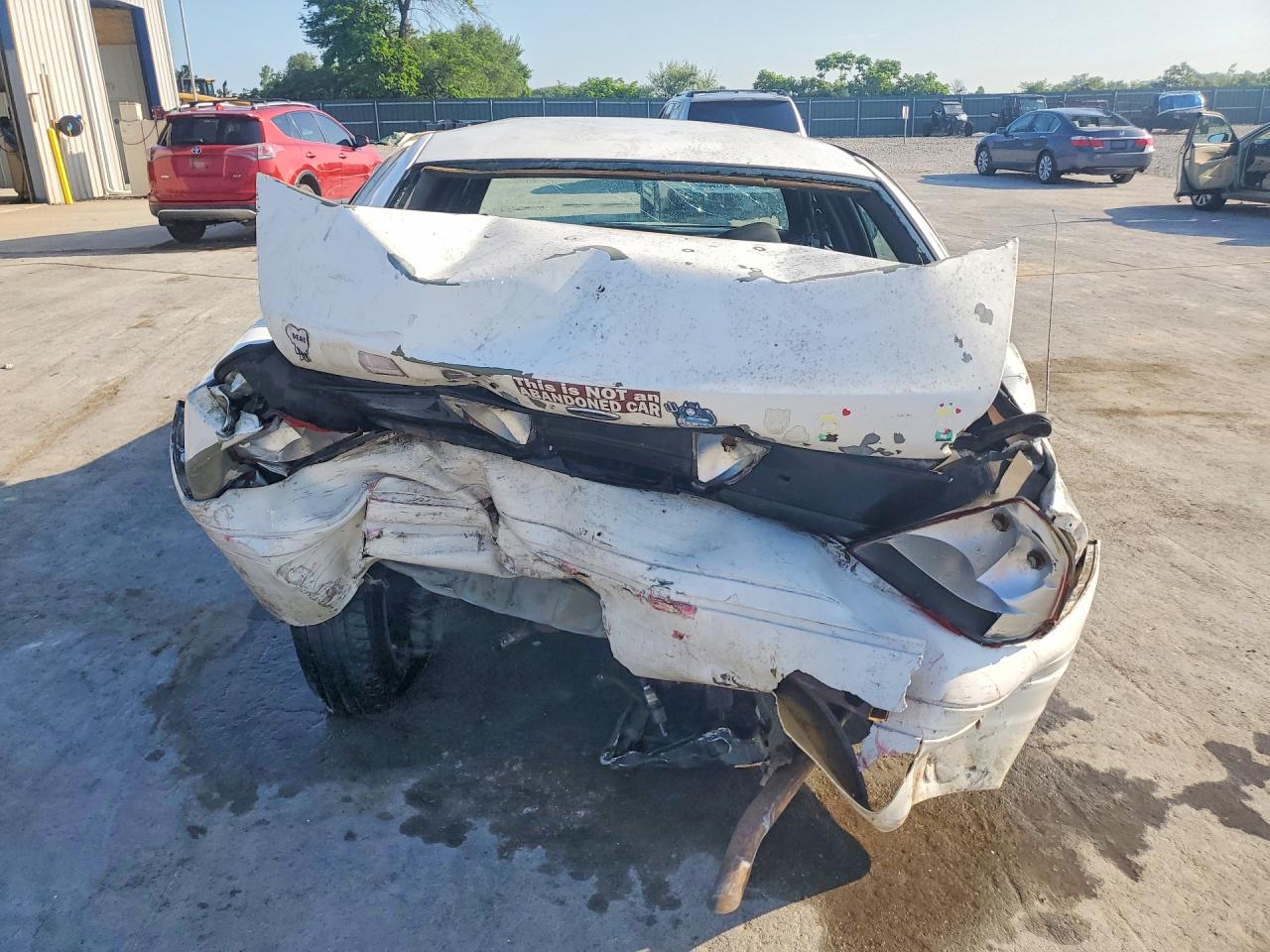 2005 Ford Crown Victoria Police Interceptor White vin: 2FAHP71W15X178217